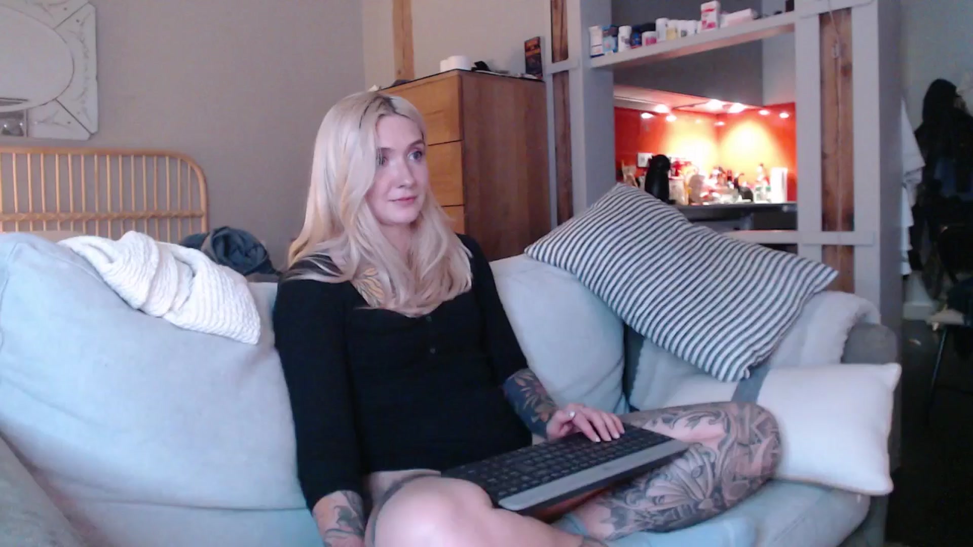 Gallery image thumbnail from Tattoo_bbgirl's myfreecams stream on, 02/26/2025, 18:02 image 20 of 20