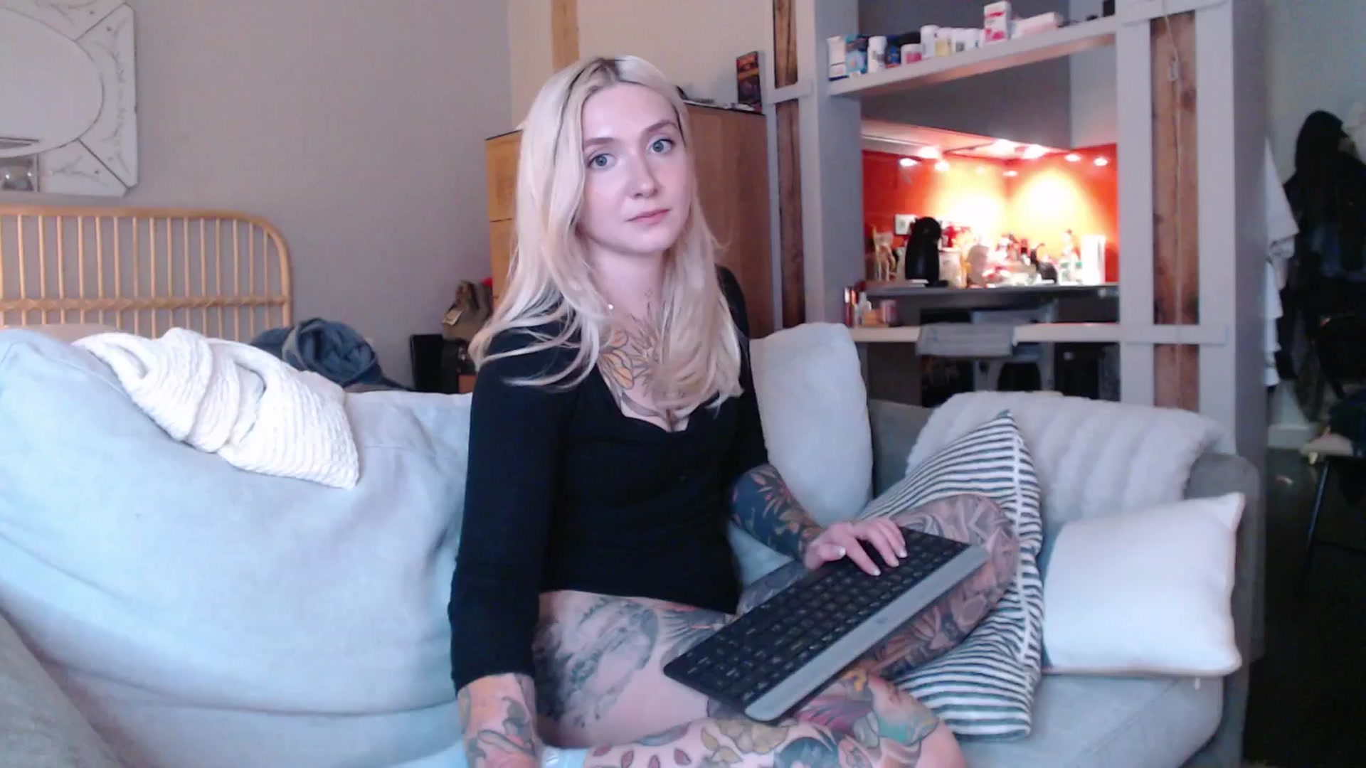 Gallery image thumbnail from Tattoo_bbgirl's myfreecams stream on, 02/26/2025, 18:02 image 13 of 20