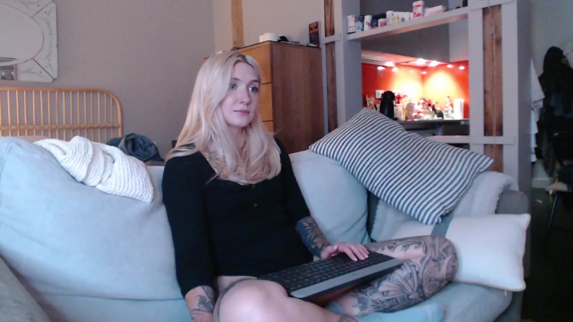 Gallery image thumbnail from Tattoo_bbgirl's myfreecams stream on, 02/26/2025, 18:02 image 18 of 20