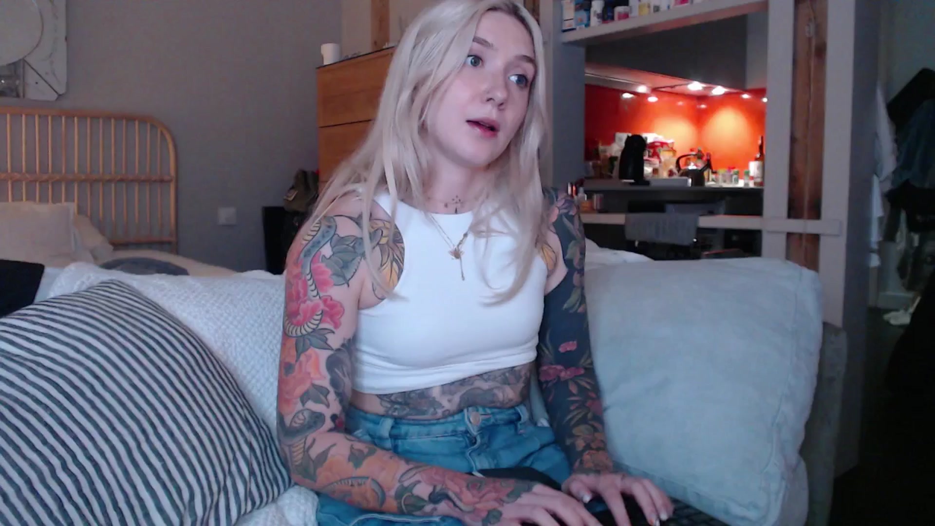 Gallery image thumbnail from Tattoo_bbgirl's myfreecams stream on, 03/01/2025, 20:27 image 11 of 20