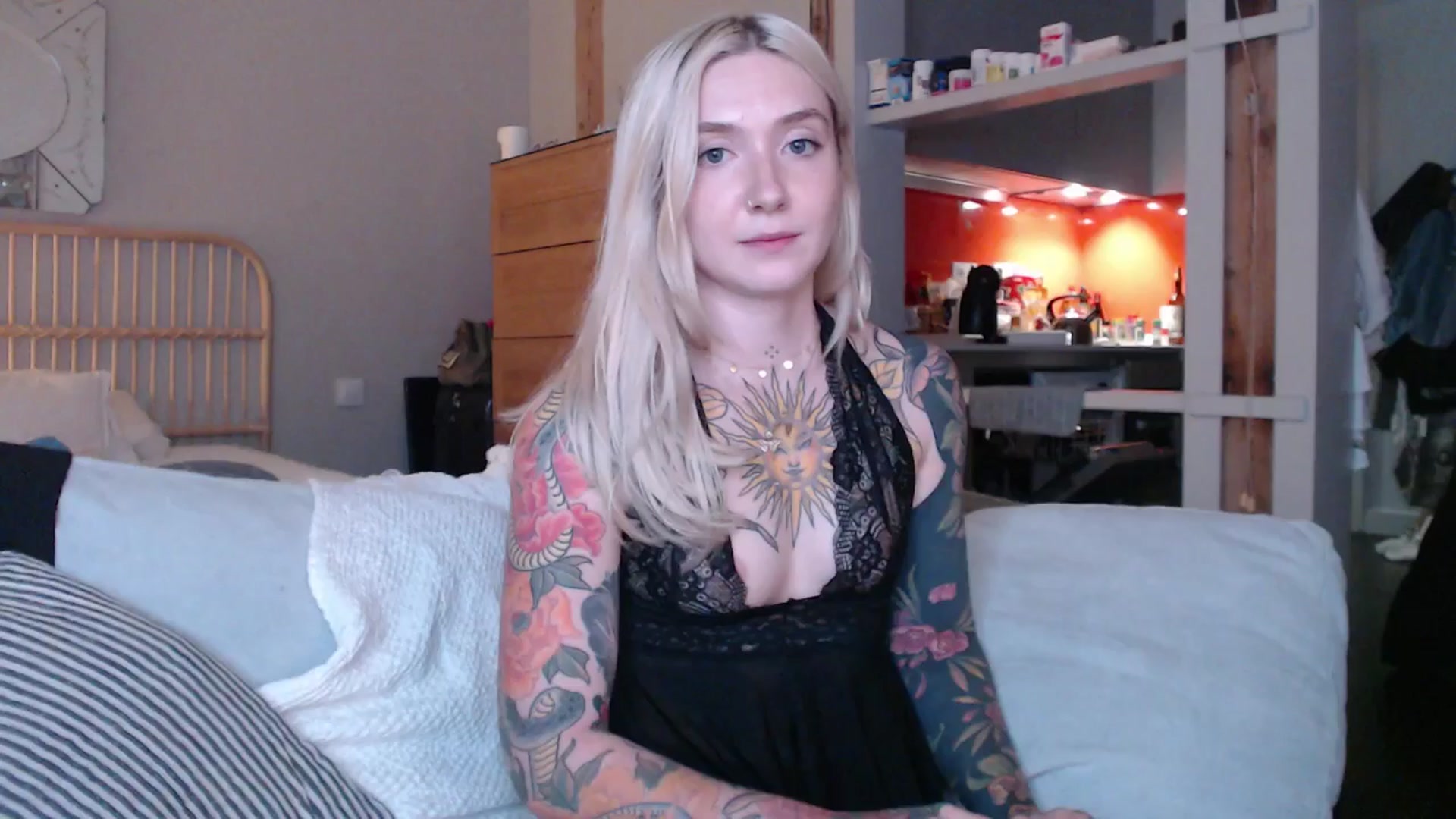 Gallery image thumbnail from Tattoo_bbgirl's myfreecams stream on, 03/01/2025, 20:27 image 20 of 20