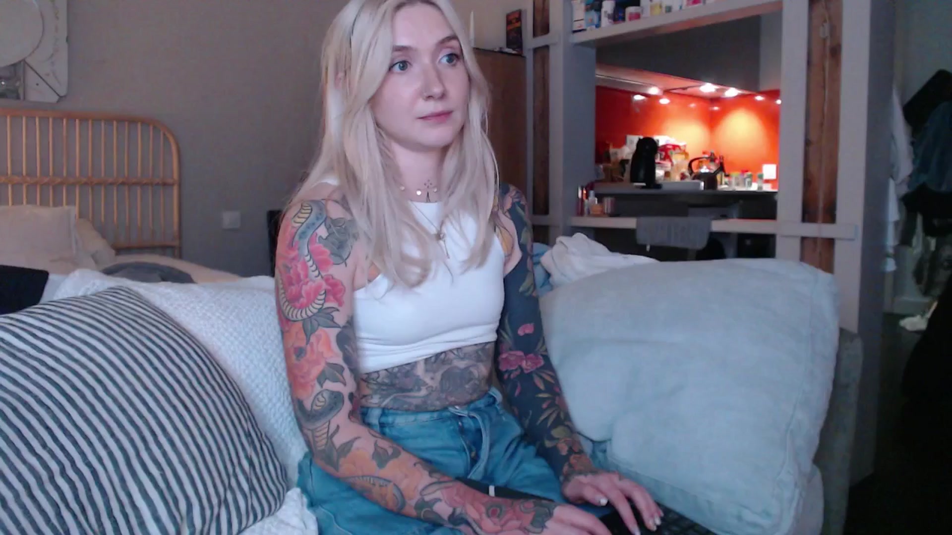Gallery image thumbnail from Tattoo_bbgirl's myfreecams stream on, 03/01/2025, 20:27 image 9 of 20