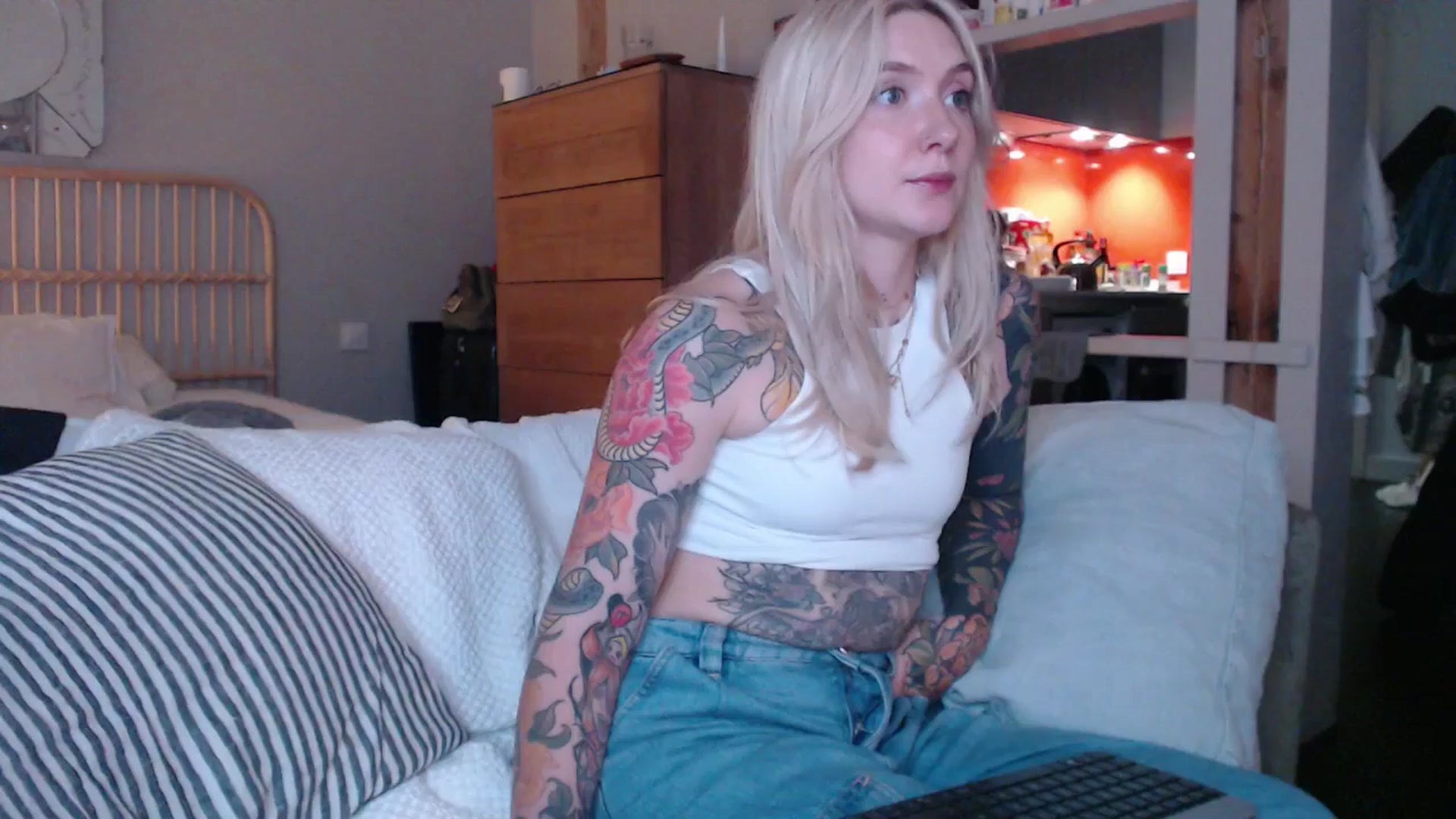 Gallery image thumbnail from Tattoo_bbgirl's myfreecams stream on, 03/01/2025, 20:27 image 6 of 20