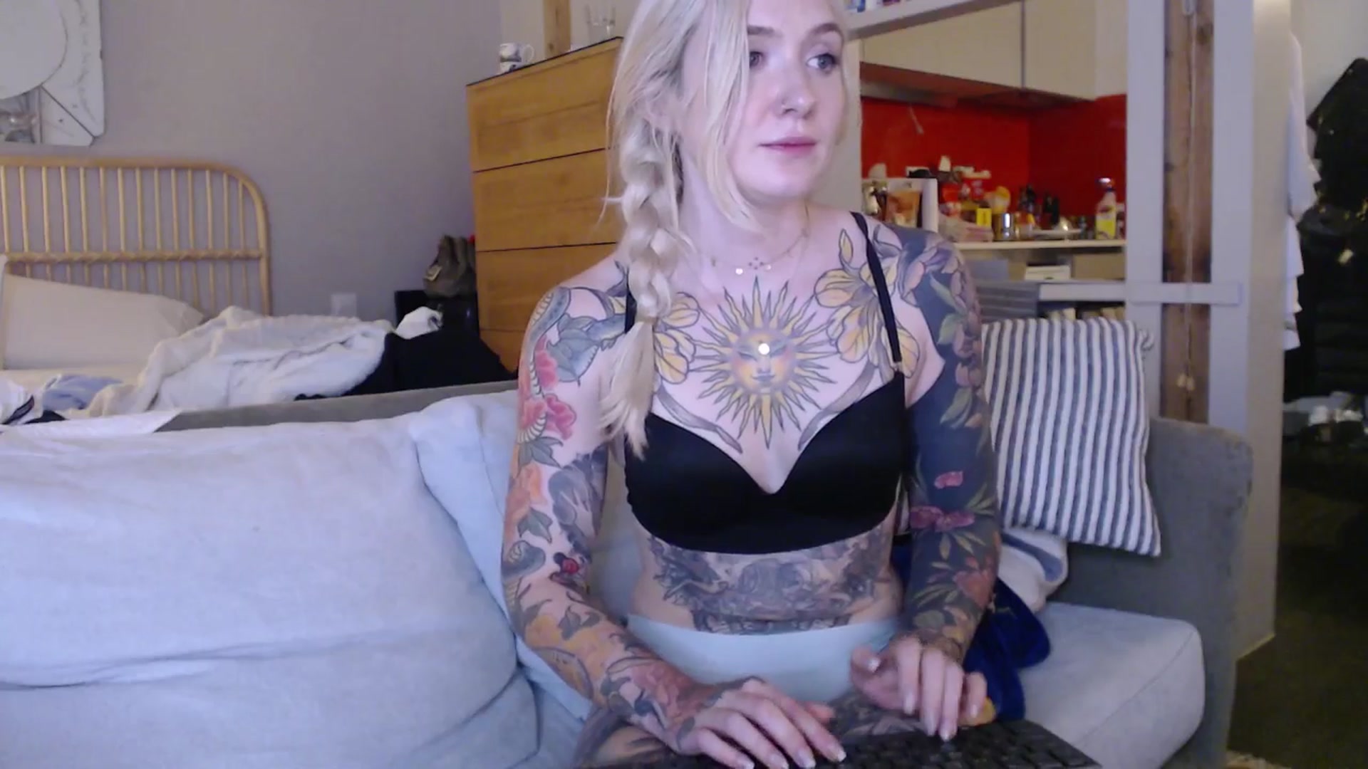 Gallery image thumbnail from Tattoo_bbgirl's myfreecams stream on, 03/05/2025, 21:44 image 10 of 20
