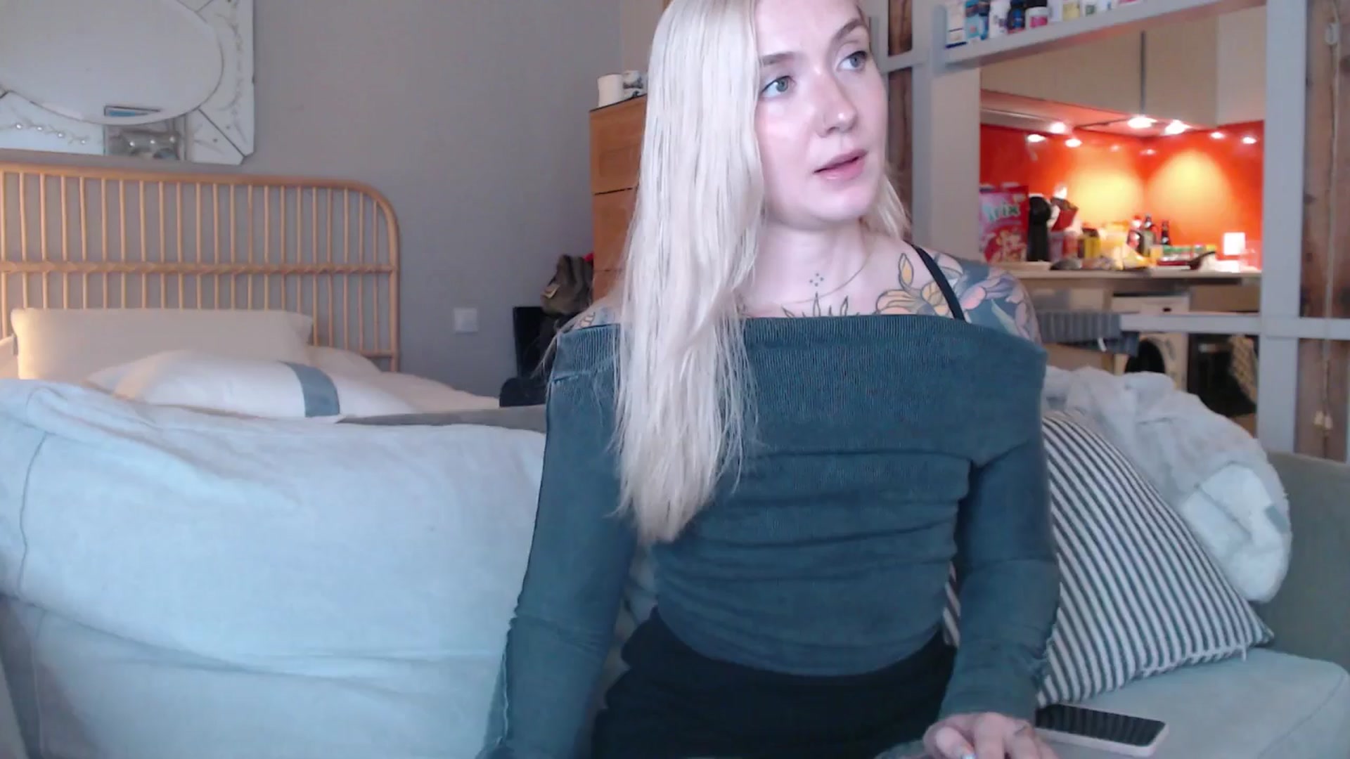 Gallery image thumbnail from Tattoo_bbgirl's myfreecams stream on, 03/06/2025, 18:01 image 11 of 20