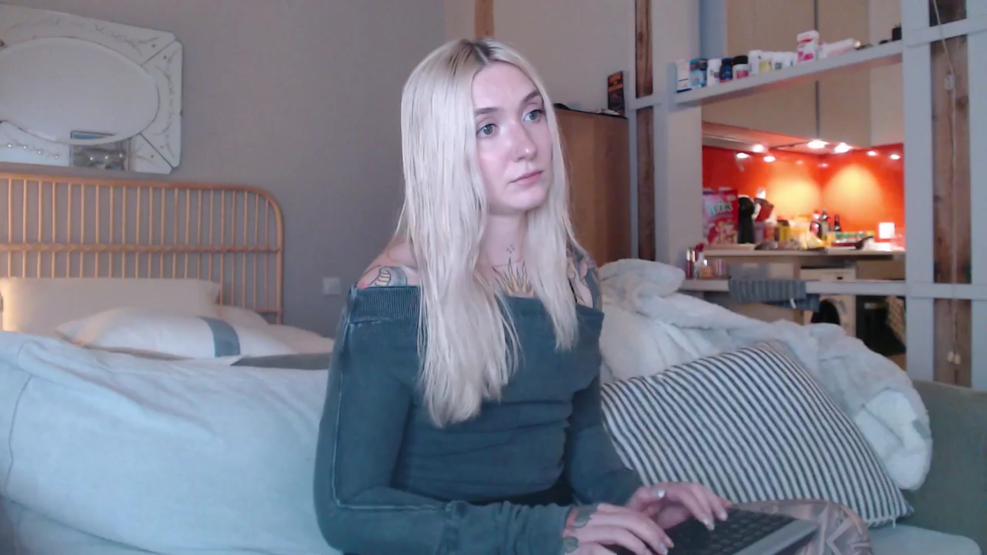 Gallery image thumbnail from Tattoo_bbgirl's myfreecams stream on, 03/06/2025, 18:01 image 7 of 20