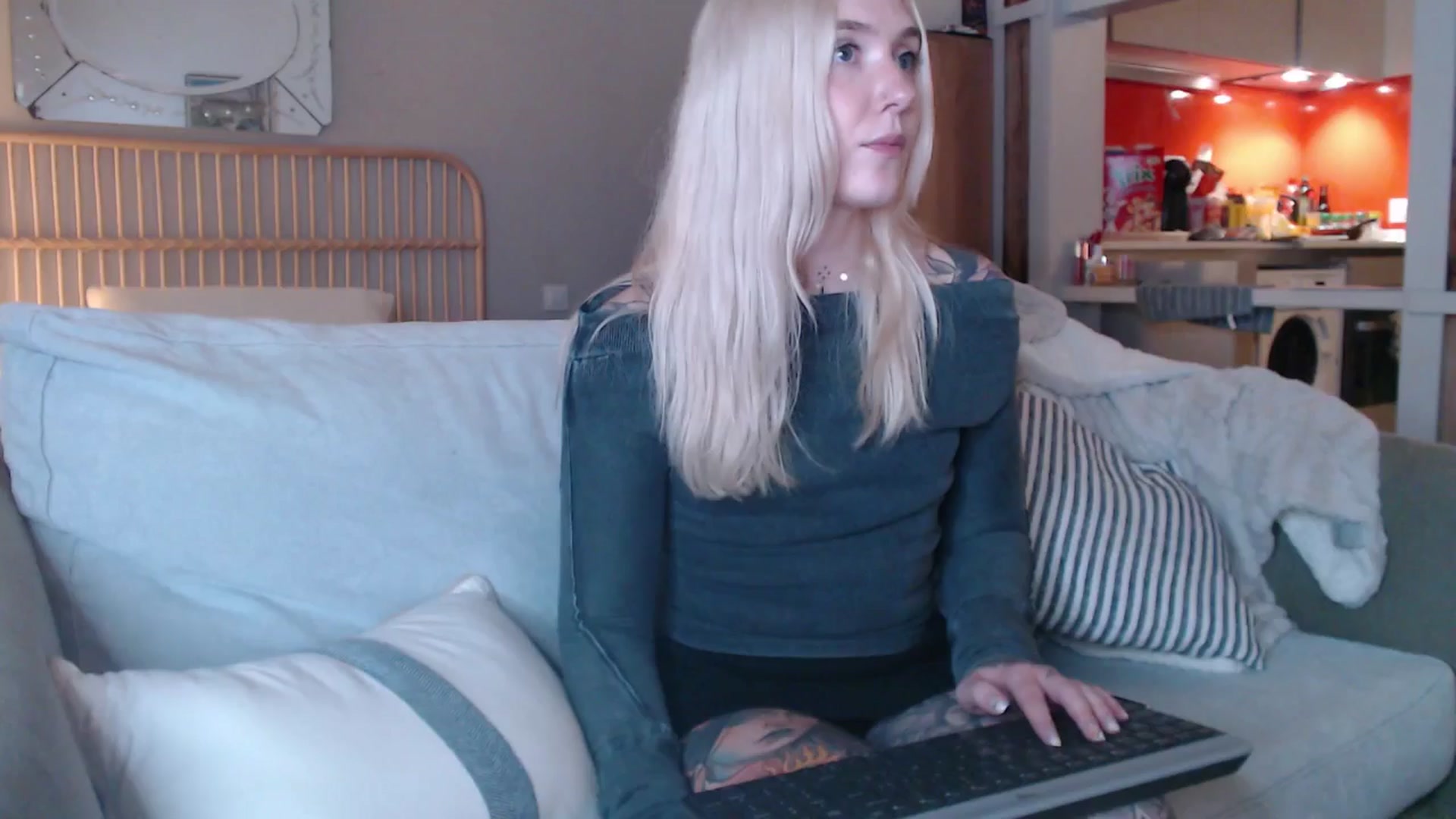Gallery image thumbnail from Tattoo_bbgirl's myfreecams stream on, 03/06/2025, 22:41 image 15 of 20