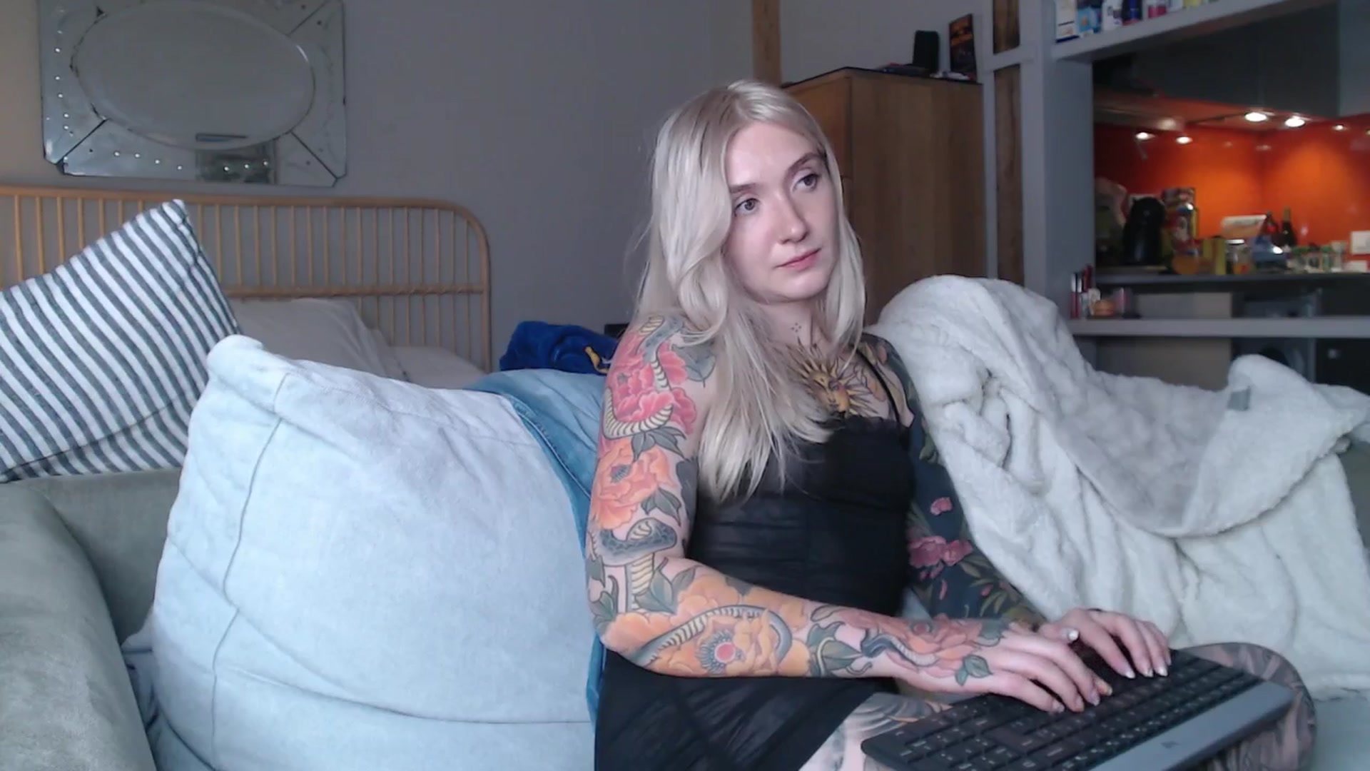 Gallery image thumbnail from Tattoo_bbgirl's myfreecams stream on, 03/19/2025, 18:58 image 11 of 20