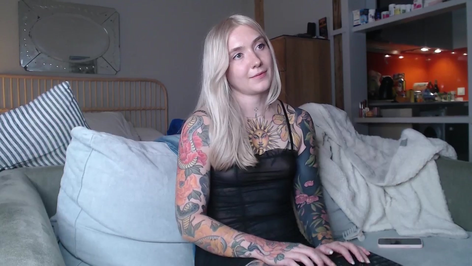 Gallery image thumbnail from Tattoo_bbgirl's myfreecams stream on, 03/19/2025, 18:58 image 17 of 20