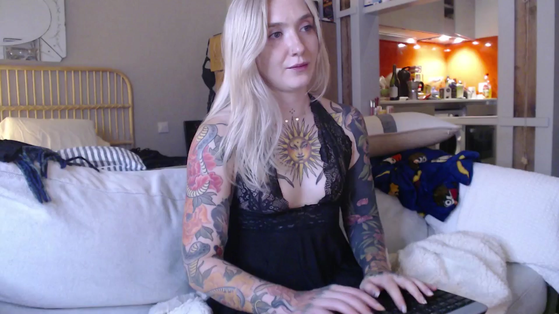 Gallery image thumbnail from Tattoo_bbgirl's myfreecams stream on, 03/22/2025, 22:08 image 14 of 20