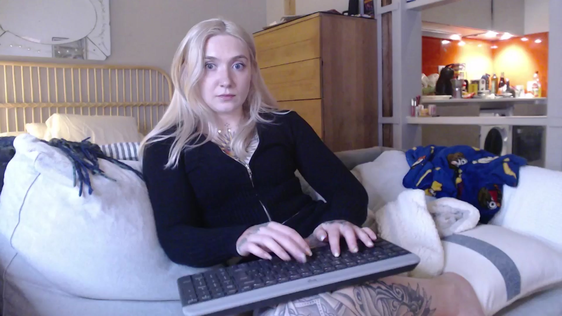 Gallery image thumbnail from Tattoo_bbgirl's myfreecams stream on, 03/22/2025, 22:08 image 6 of 20
