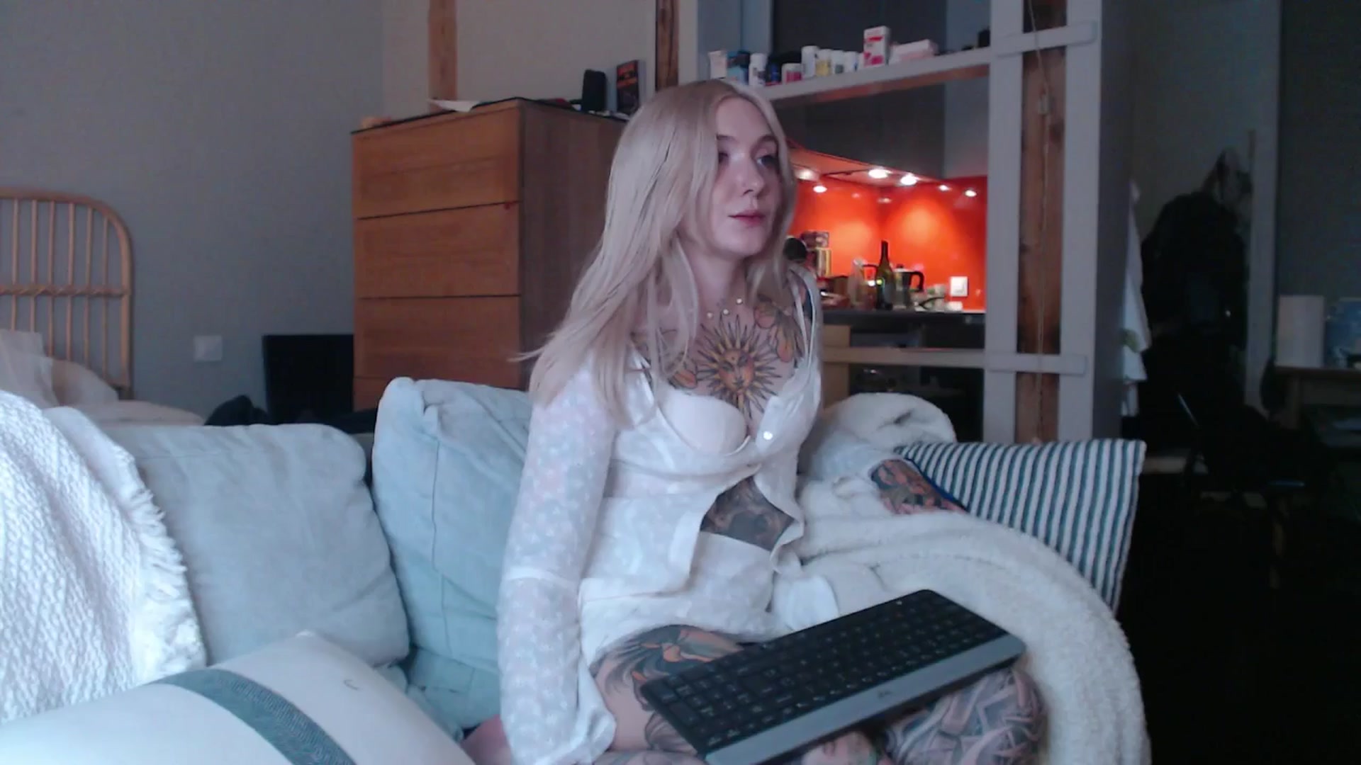 Gallery image thumbnail from Tattoo_bbgirl's myfreecams stream on, 03/24/2025, 20:42 image 15 of 20
