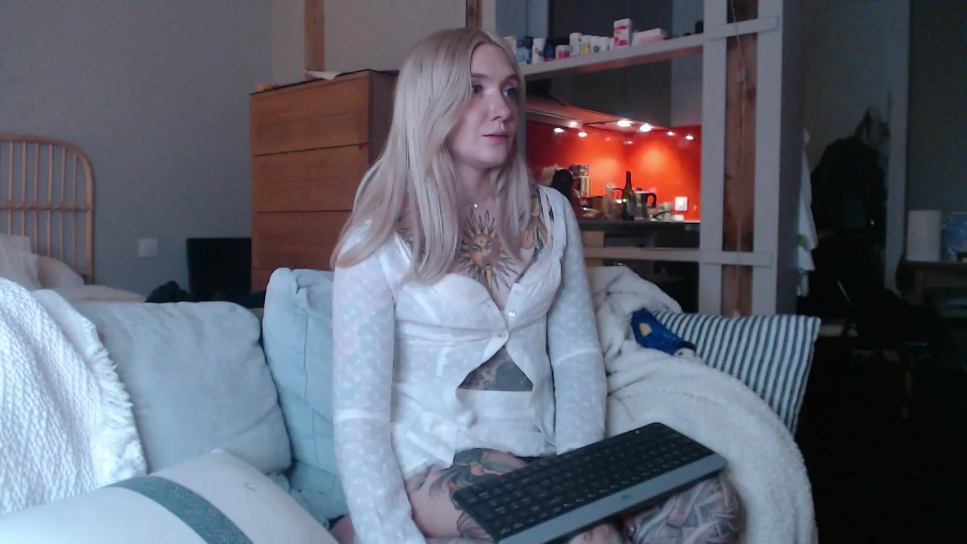 Gallery image thumbnail from Tattoo_bbgirl's myfreecams stream on, 03/24/2025, 20:42 image 14 of 20