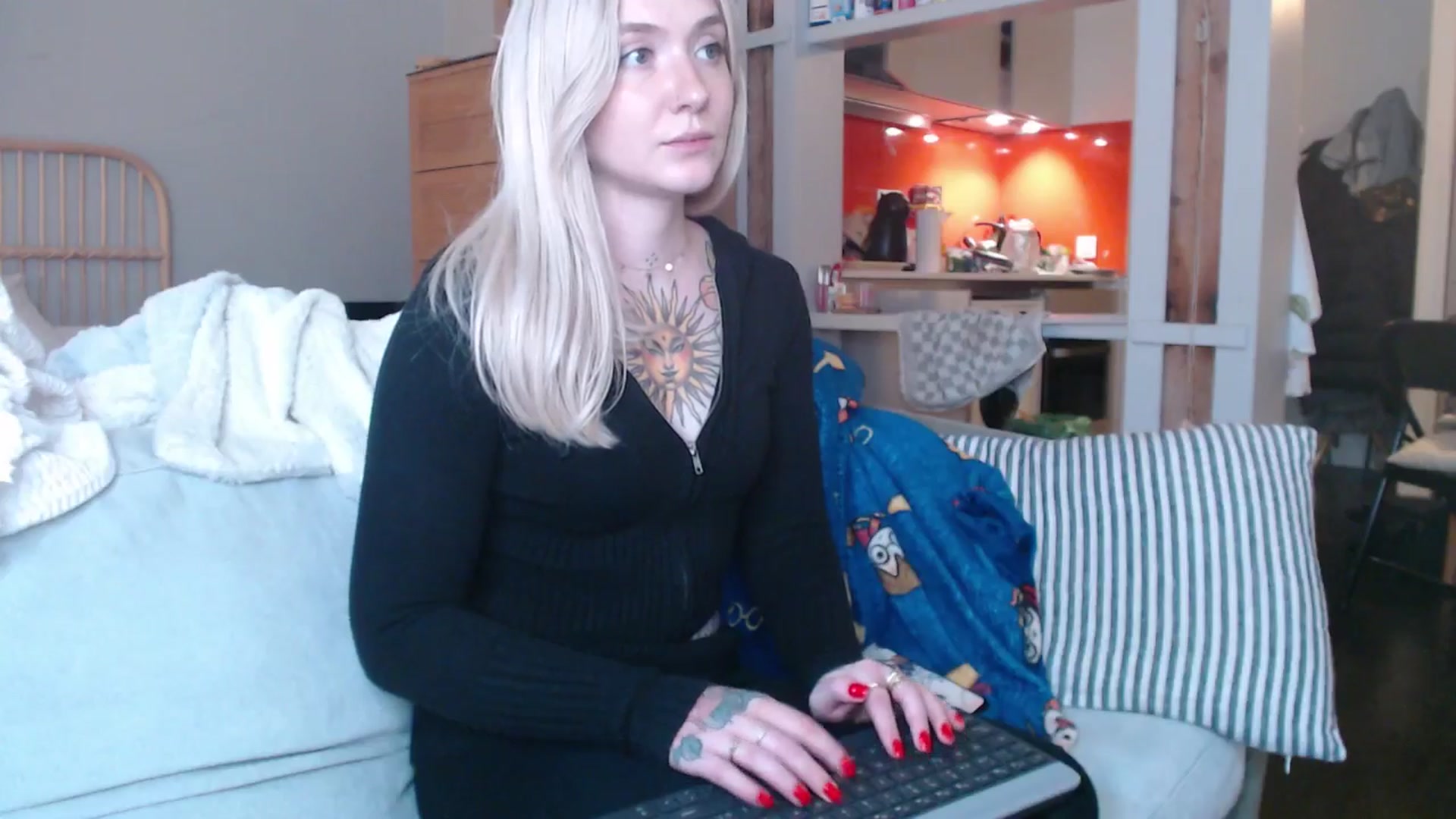 Gallery image thumbnail from Tattoo_bbgirl's myfreecams stream on, 03/25/2025, 18:34 image 14 of 20