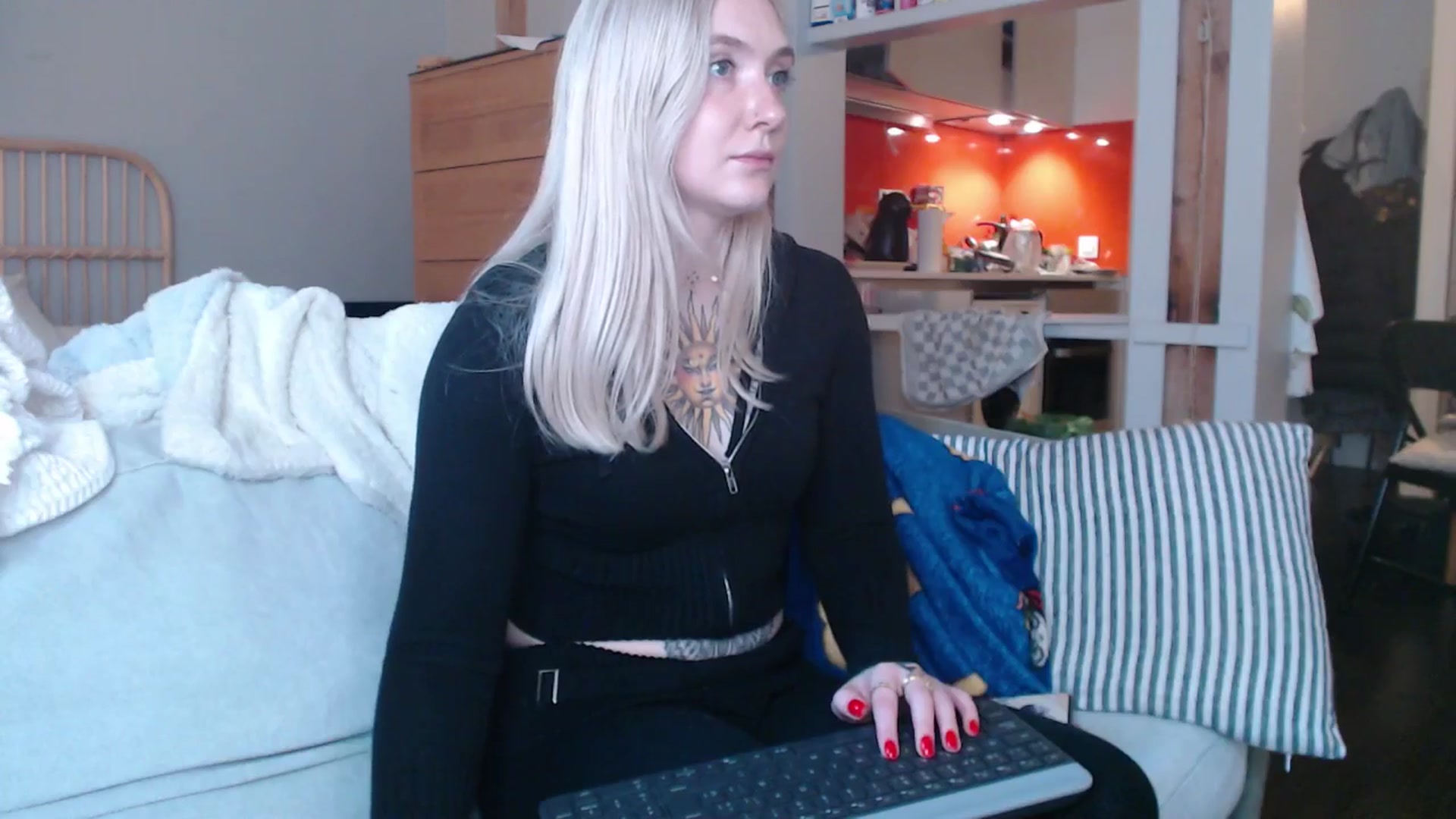 Gallery image thumbnail from Tattoo_bbgirl's myfreecams stream on, 03/25/2025, 18:34 image 12 of 20