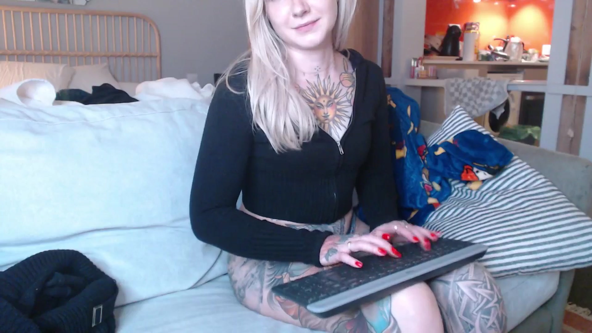 Gallery image thumbnail from Tattoo_bbgirl's myfreecams stream on, 03/25/2025, 18:34 image 20 of 20