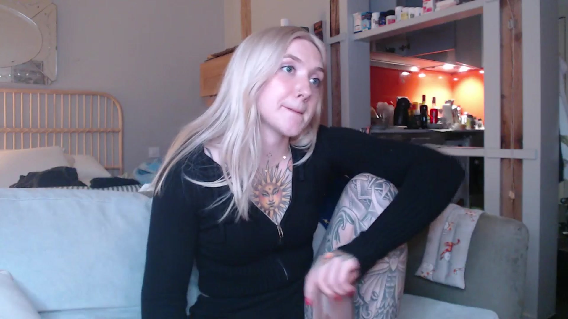 Gallery image thumbnail from Tattoo_bbgirl's myfreecams stream on, 03/27/2025, 19:15 image 3 of 20