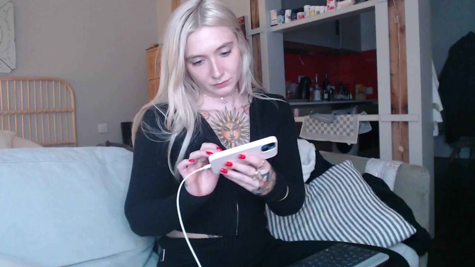 Gallery image thumbnail from Tattoo_bbgirl's myfreecams stream on, 03/29/2025, 17:33 image 3 of 20