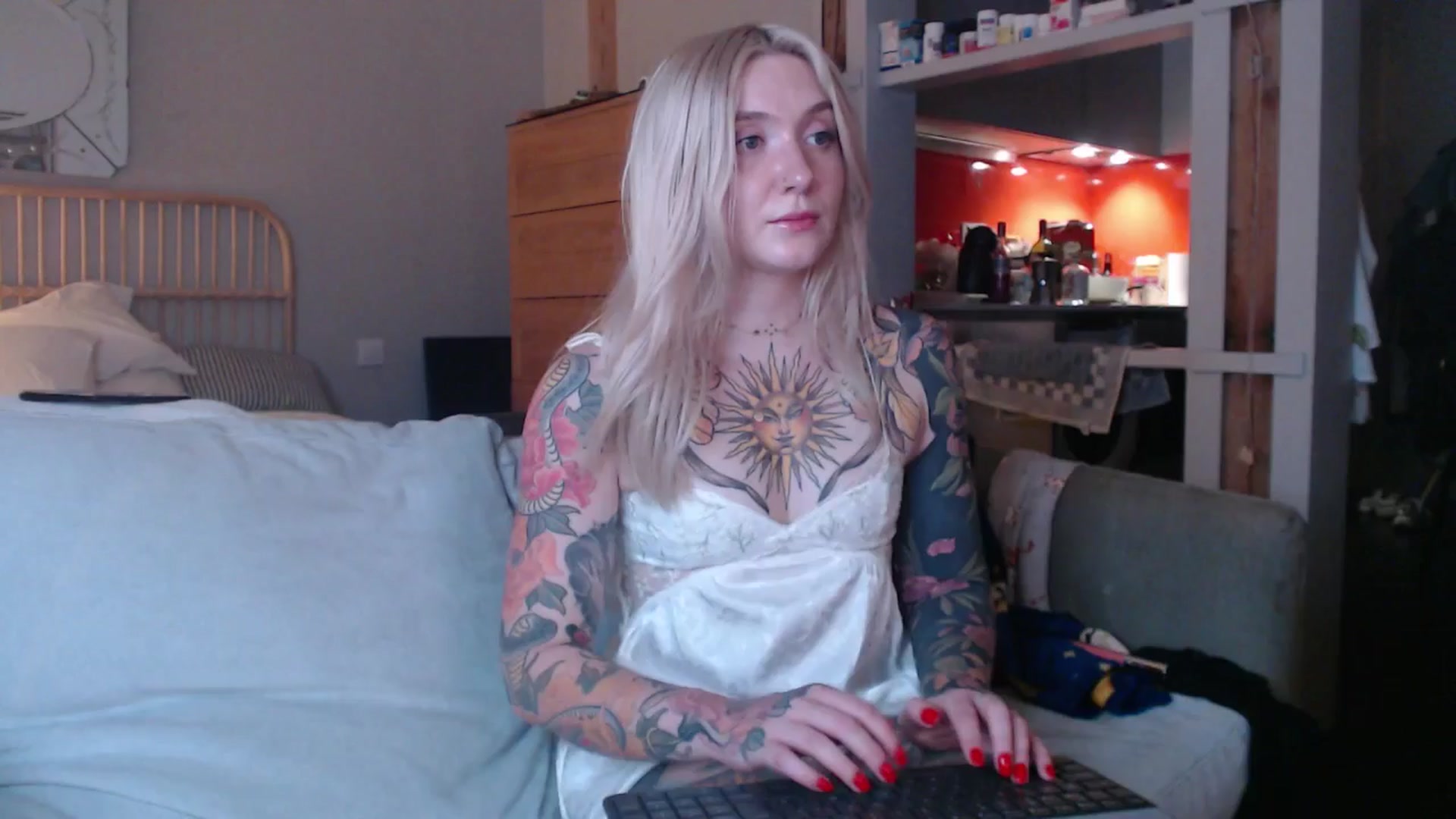Gallery image thumbnail from Tattoo_bbgirl's myfreecams stream on, 03/31/2025, 20:15 image 5 of 20
