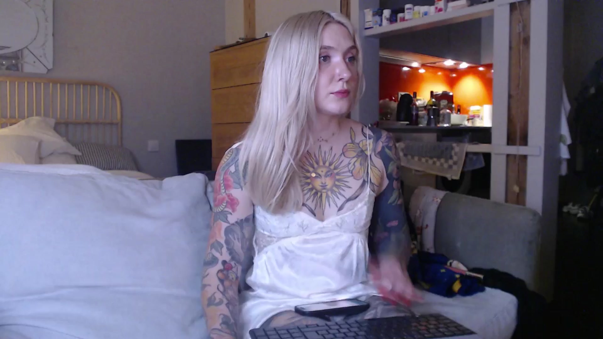 Gallery image thumbnail from Tattoo_bbgirl's myfreecams stream on, 03/31/2025, 20:15 image 8 of 20