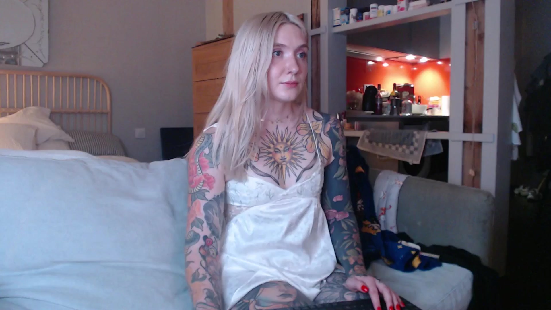 Gallery image thumbnail from Tattoo_bbgirl's myfreecams stream on, 03/31/2025, 20:15 image 17 of 20