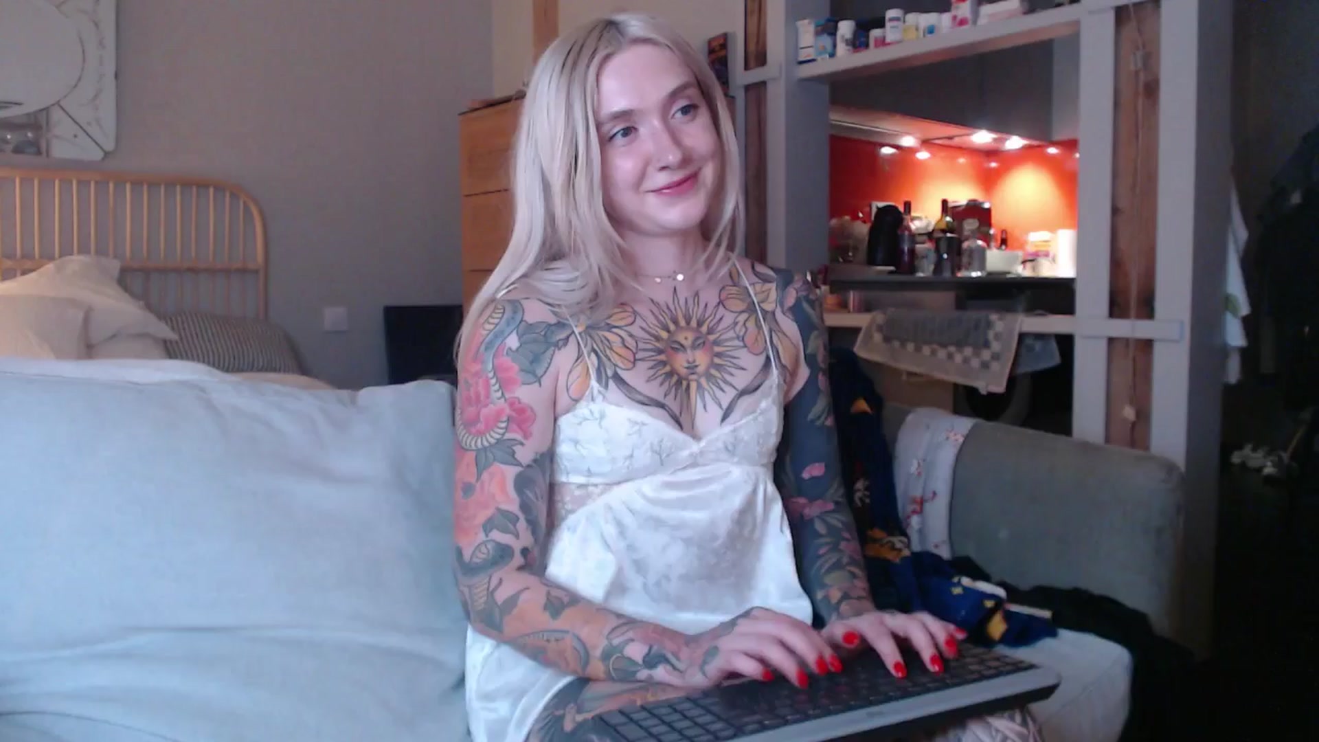 Gallery image thumbnail from Tattoo_bbgirl's myfreecams stream on, 03/31/2025, 20:15 image 13 of 20
