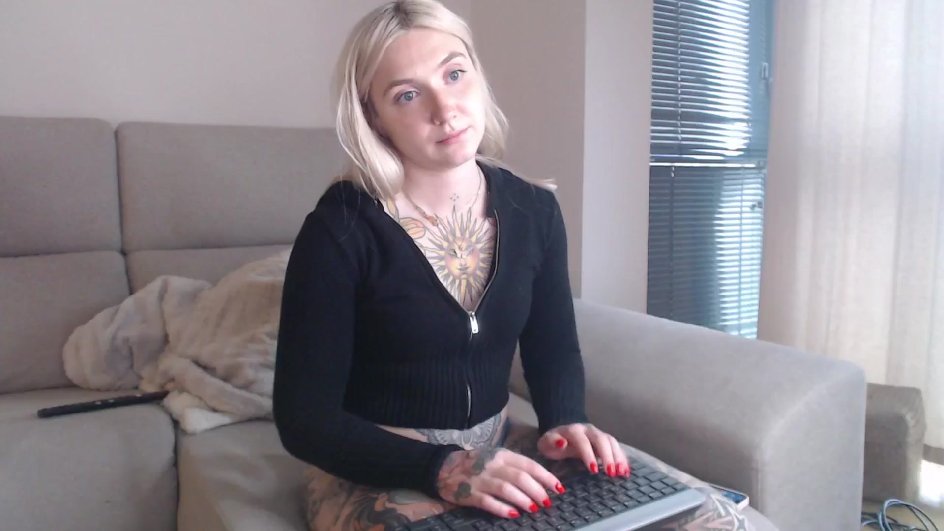 Gallery image thumbnail from Tattoo_bbgirl's myfreecams stream on, 04/11/2025, 19:23 image 12 of 20