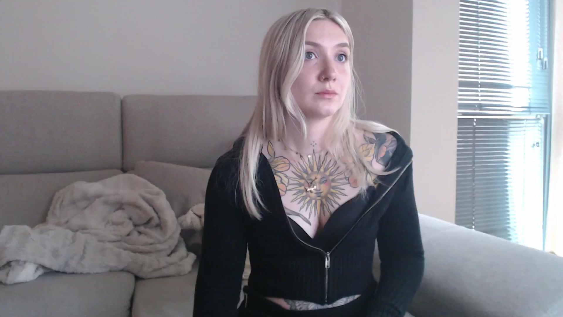 Gallery image thumbnail from Tattoo_bbgirl's myfreecams stream on, 04/16/2025, 19:26 image 1 of 20