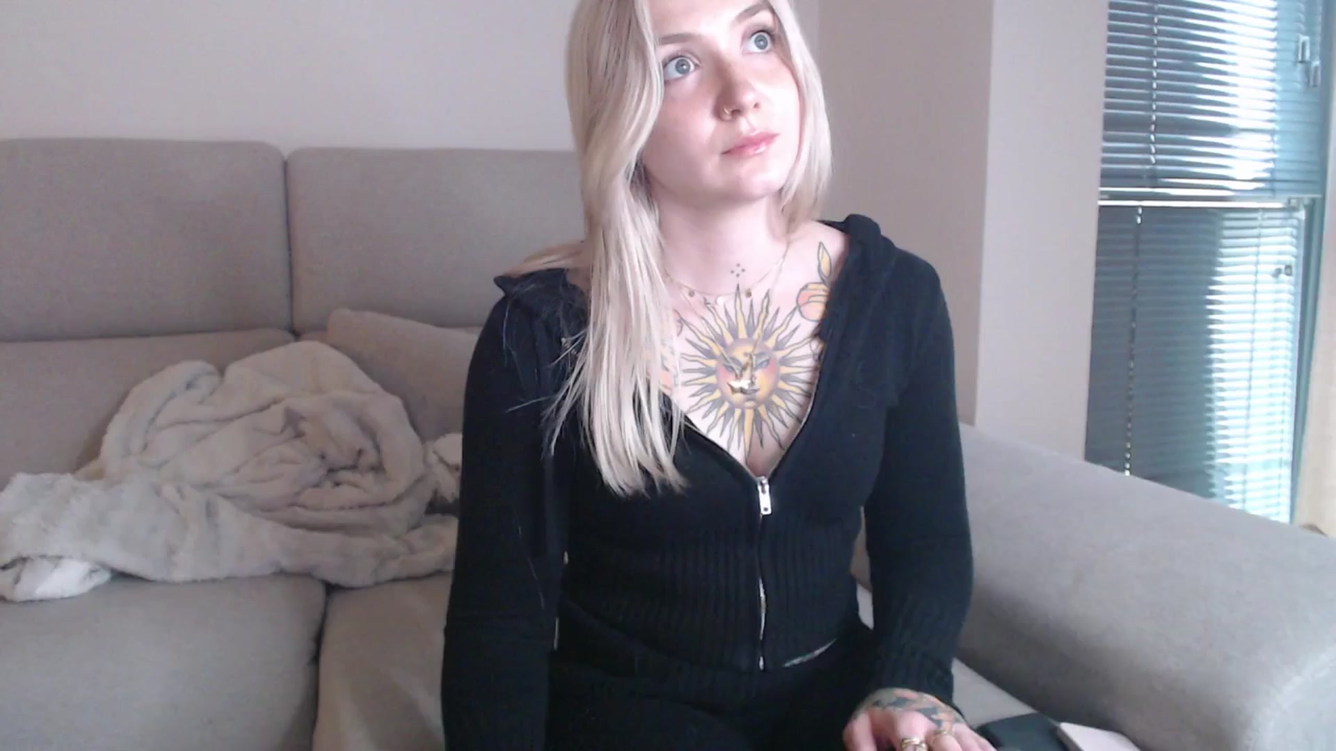 Gallery image thumbnail from Tattoo_bbgirl's myfreecams stream on, 04/16/2025, 19:26 image 6 of 20