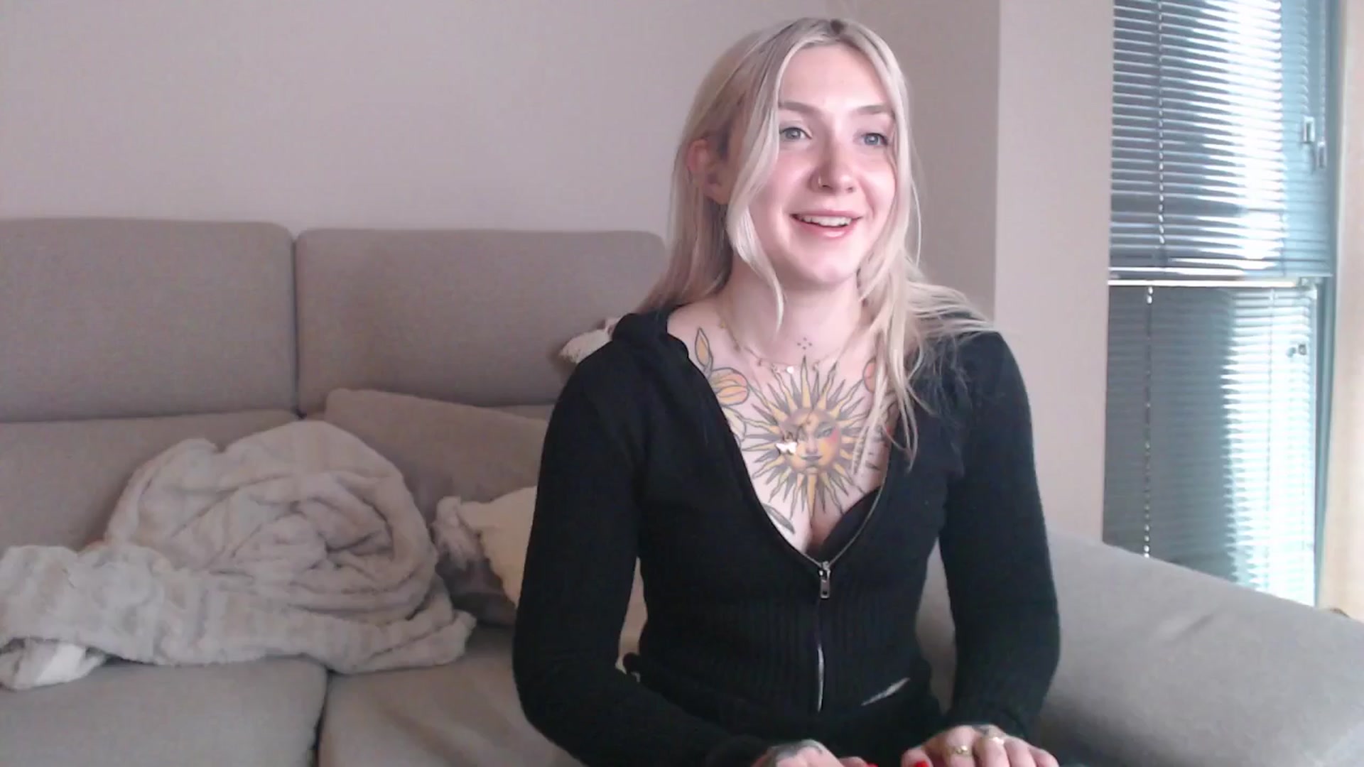 Gallery image thumbnail from Tattoo_bbgirl's myfreecams stream on, 04/16/2025, 19:26 image 4 of 20