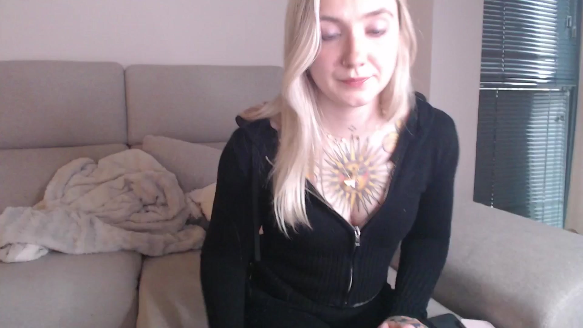Gallery image thumbnail from Tattoo_bbgirl's myfreecams stream on, 04/16/2025, 19:26 image 7 of 20