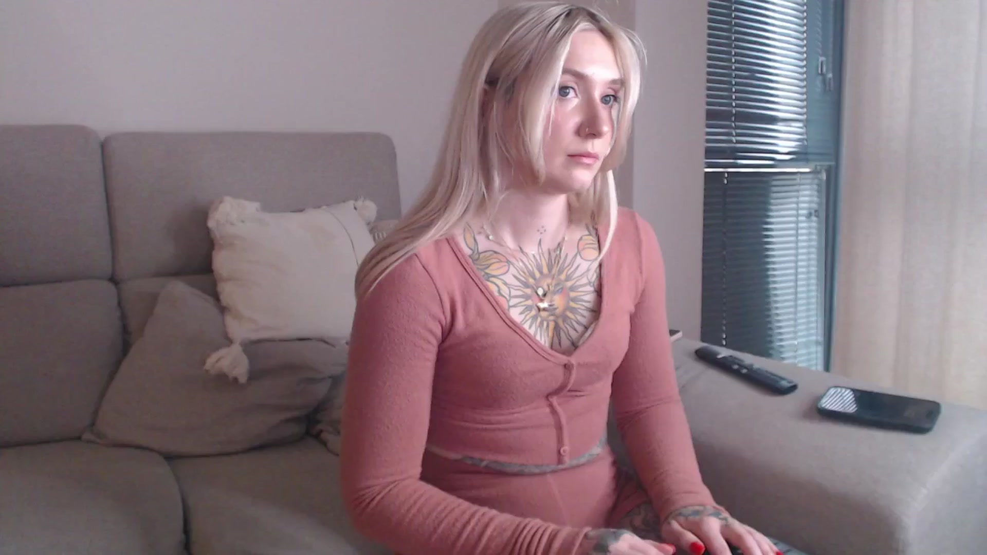 Gallery image thumbnail from Tattoo_bbgirl's myfreecams stream on, 04/17/2025, 18:41 image 11 of 20