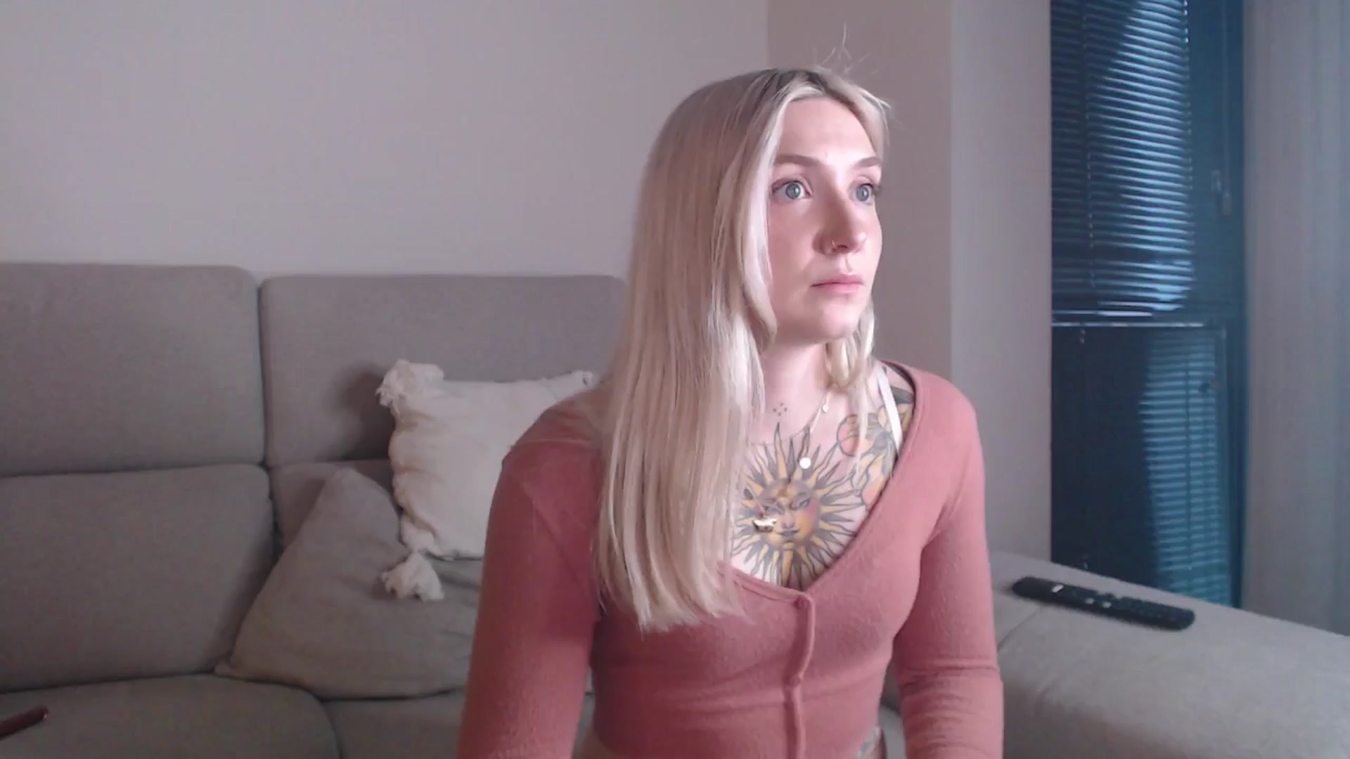 Gallery image thumbnail from Tattoo_bbgirl's myfreecams stream on, 04/17/2025, 19:40 image 1 of 20