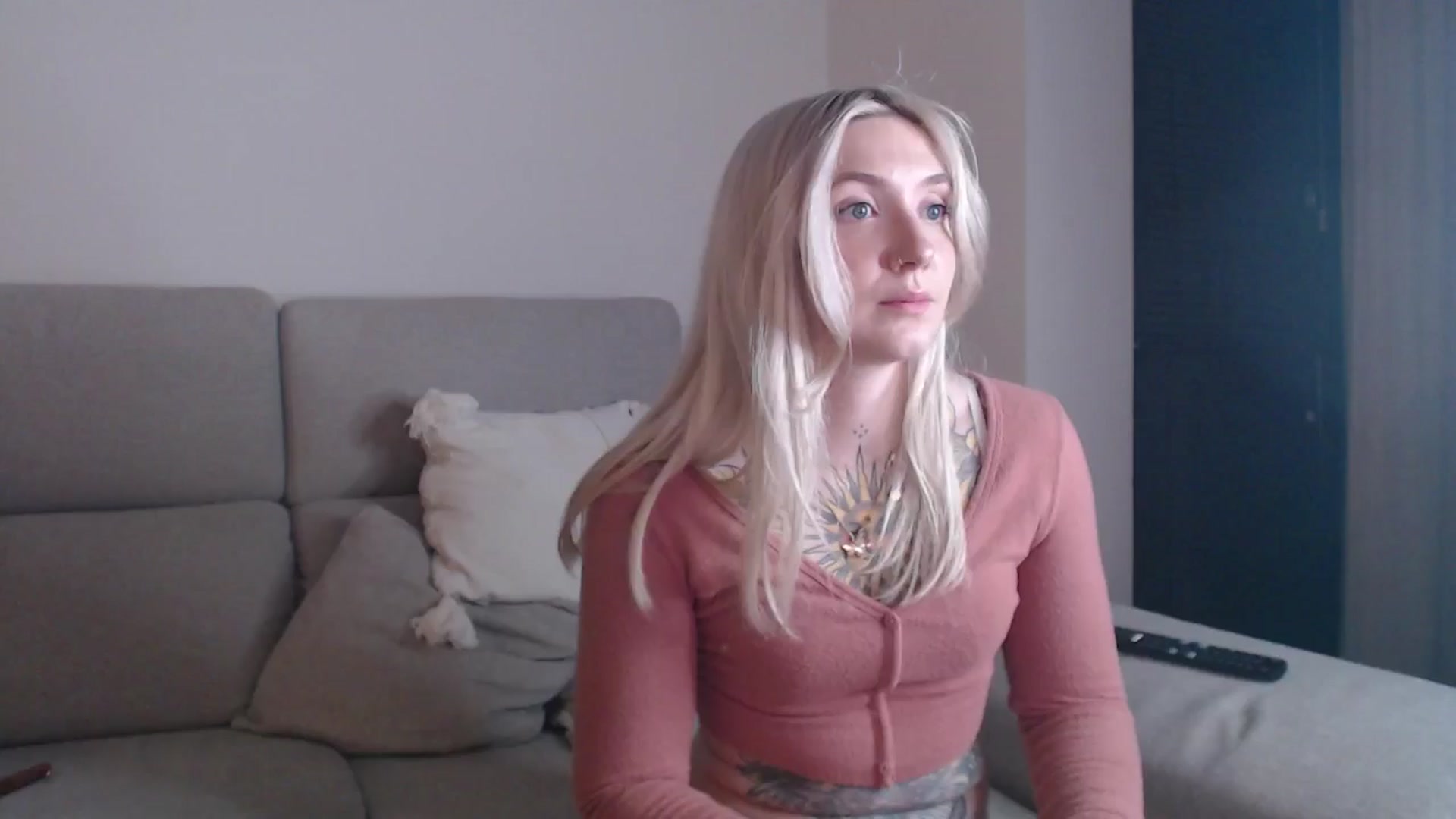 Gallery image thumbnail from Tattoo_bbgirl's myfreecams stream on, 04/17/2025, 19:40 image 18 of 20