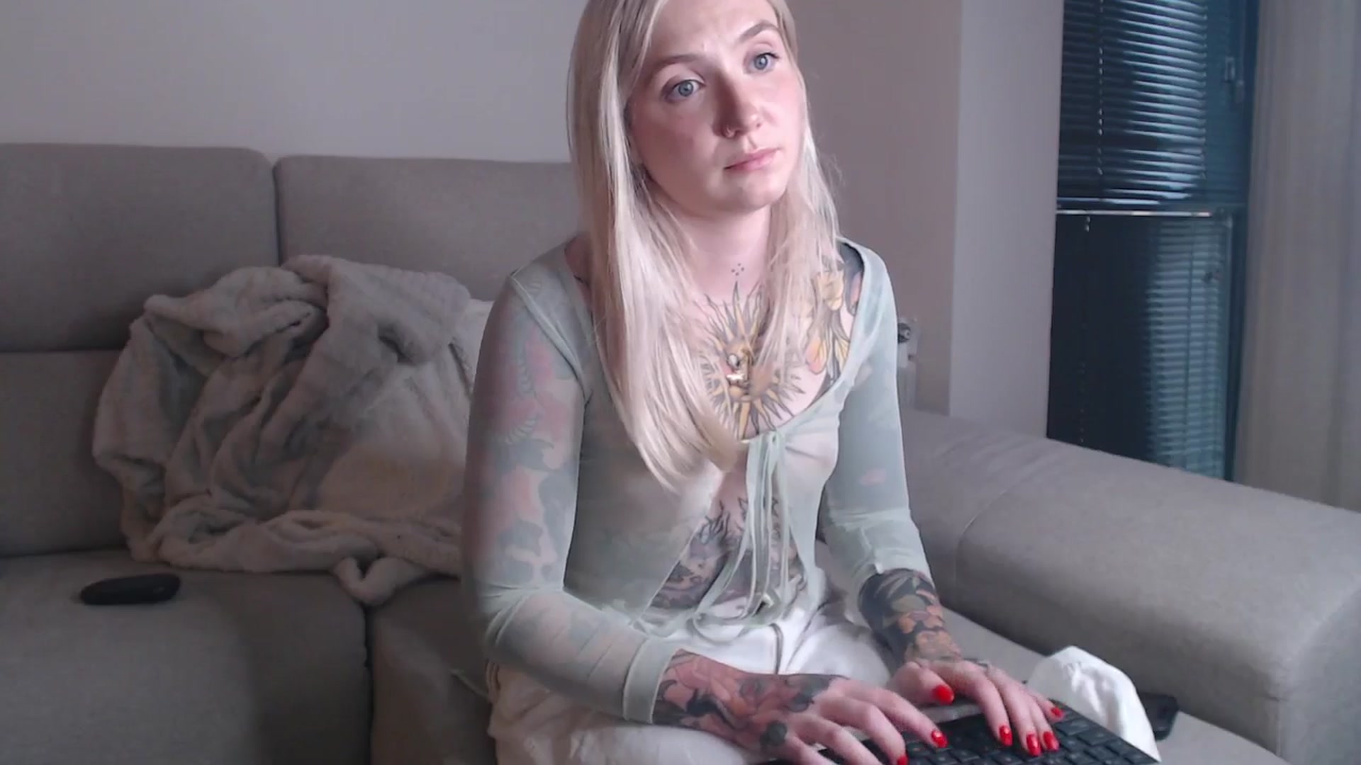 Gallery image thumbnail from Tattoo_bbgirl's myfreecams stream on, 04/18/2025, 18:23 image 14 of 20