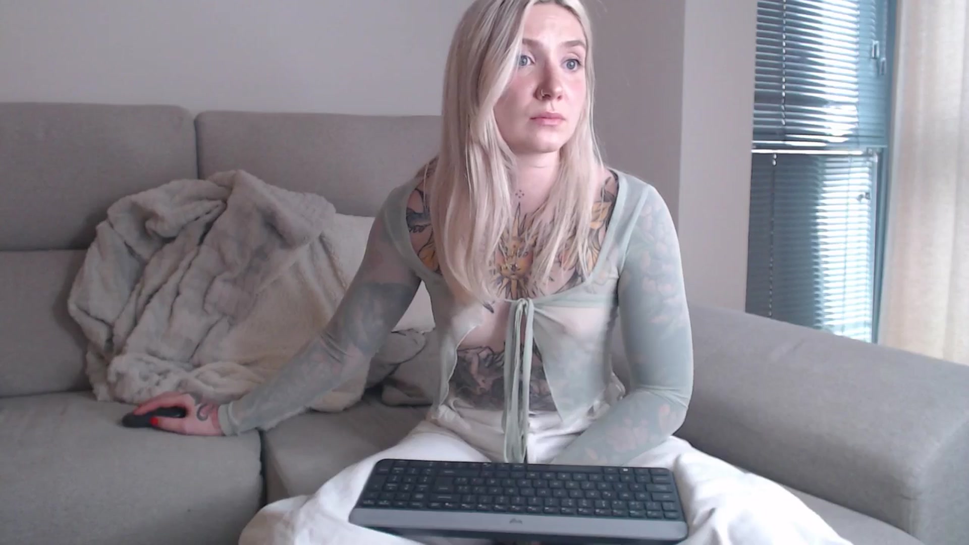 Gallery image thumbnail from Tattoo_bbgirl's myfreecams stream on, 04/18/2025, 18:23 image 10 of 20