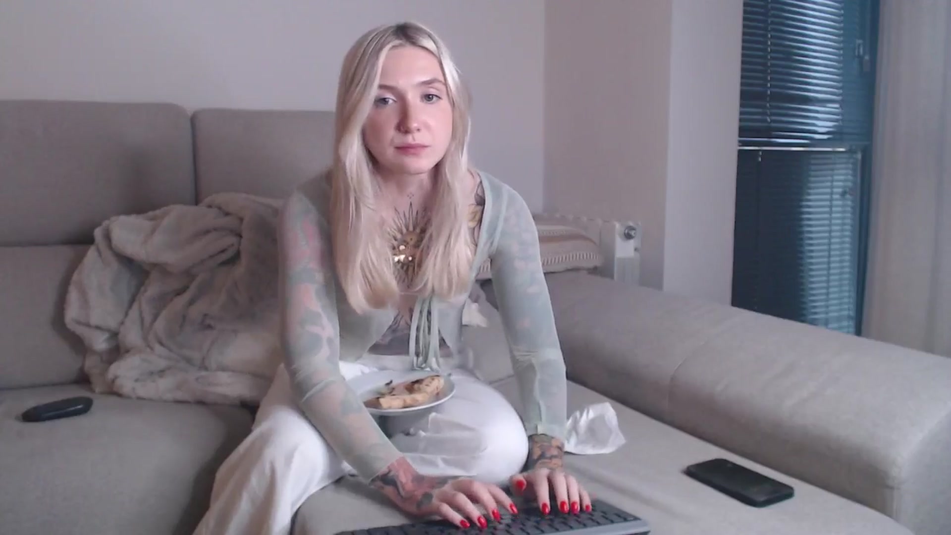 Gallery image thumbnail from Tattoo_bbgirl's myfreecams stream on, 04/18/2025, 18:23 image 19 of 20