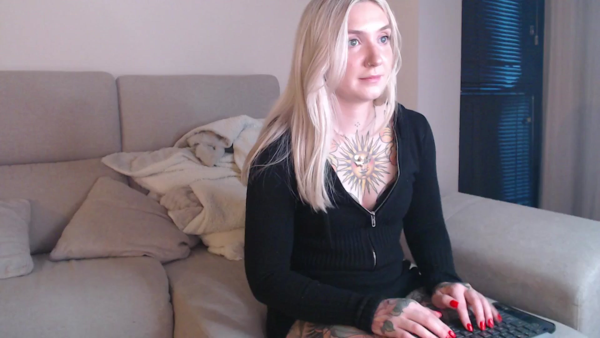 Gallery image thumbnail from Tattoo_bbgirl's myfreecams stream on, 04/19/2025, 20:08 image 7 of 20