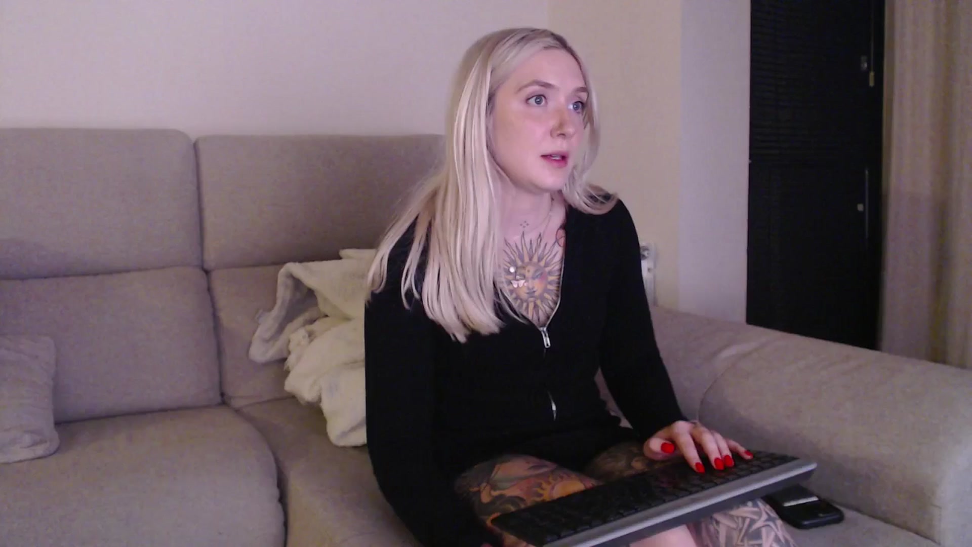 Gallery image thumbnail from Tattoo_bbgirl's myfreecams stream on, 04/19/2025, 20:41 image 3 of 20