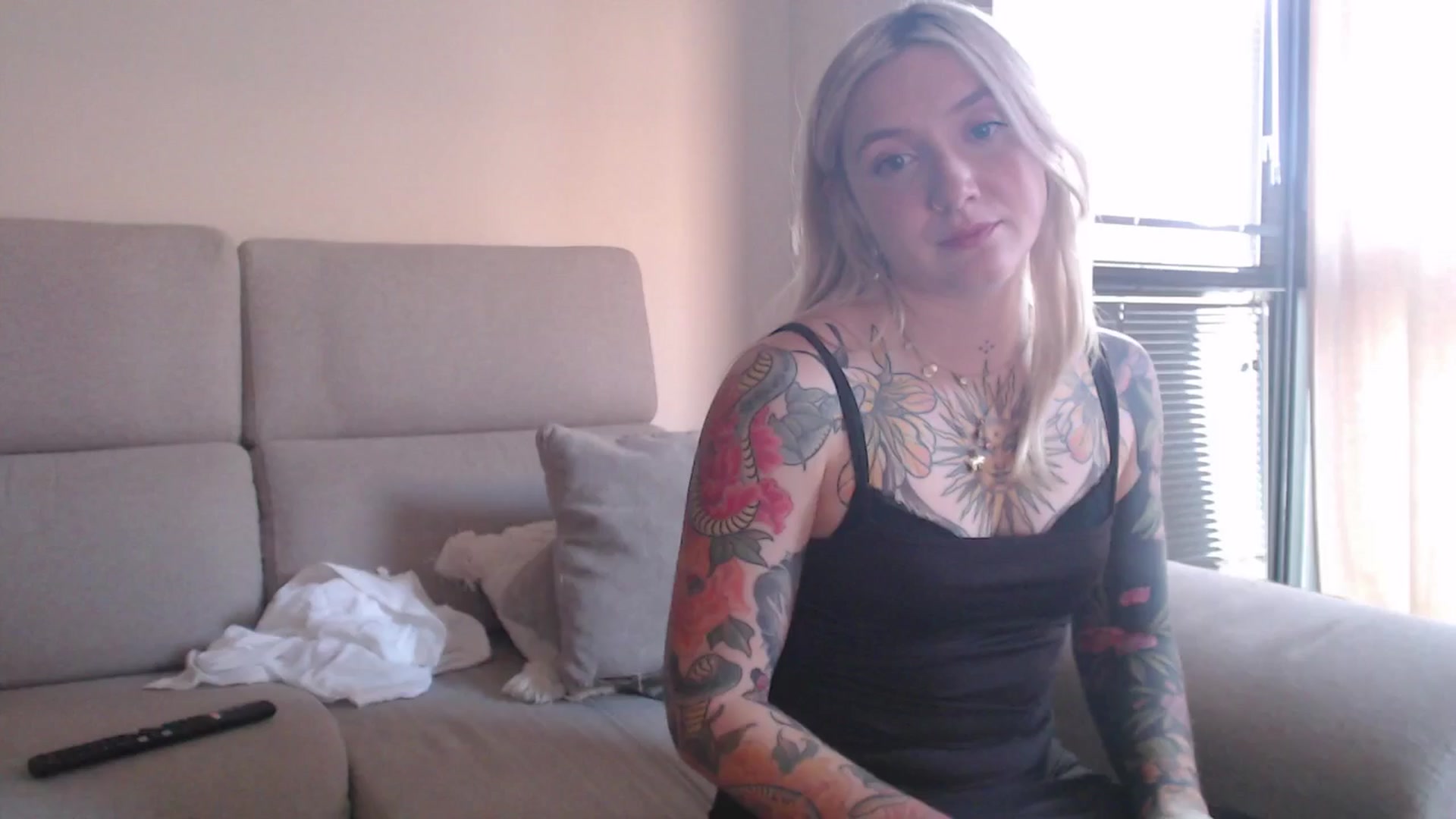 Gallery image thumbnail from Tattoo_bbgirl's myfreecams stream on, 04/26/2025, 17:38 image 1 of 20