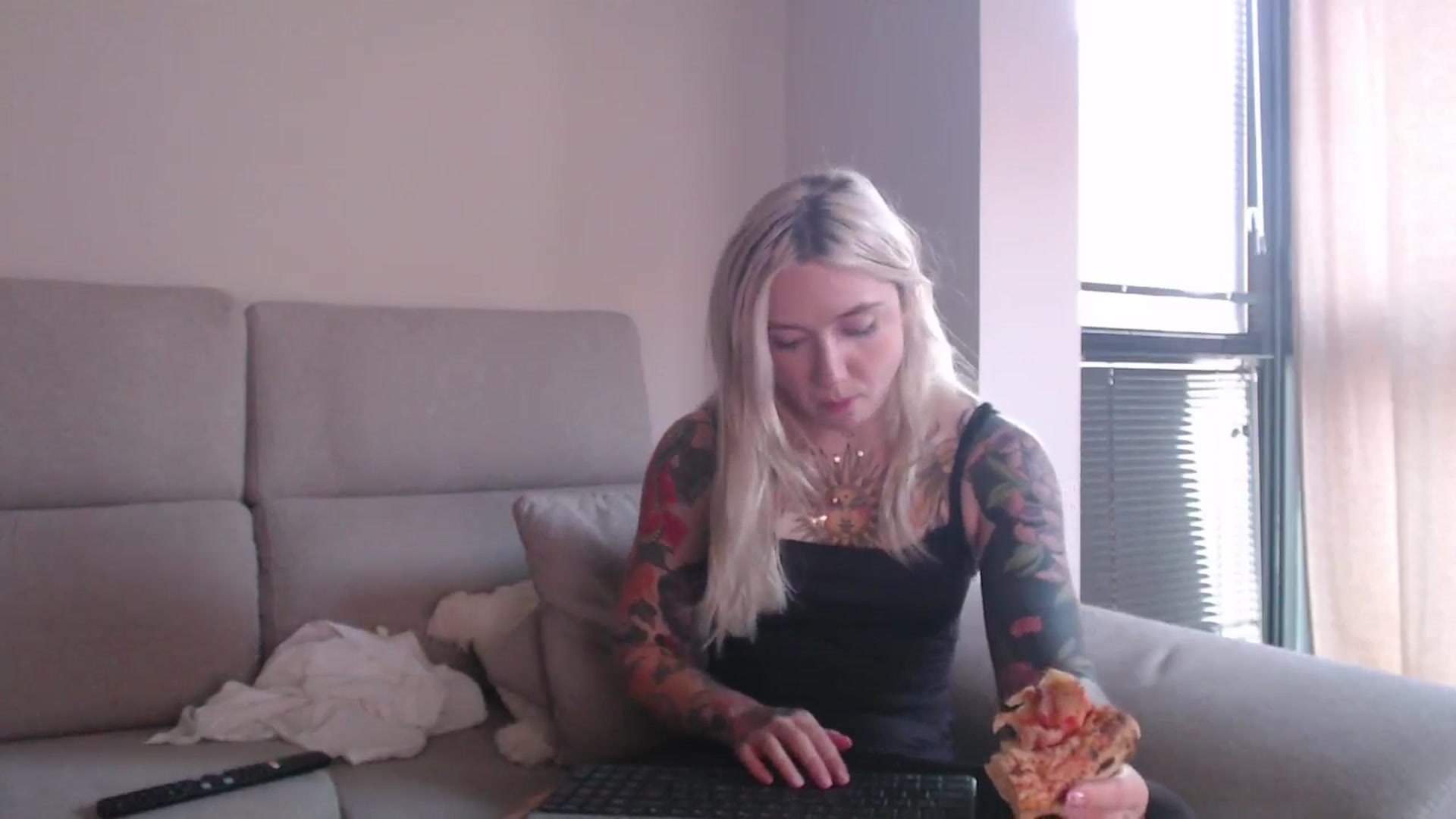 Gallery image thumbnail from Tattoo_bbgirl's myfreecams stream on, 04/26/2025, 20:01 image 3 of 20