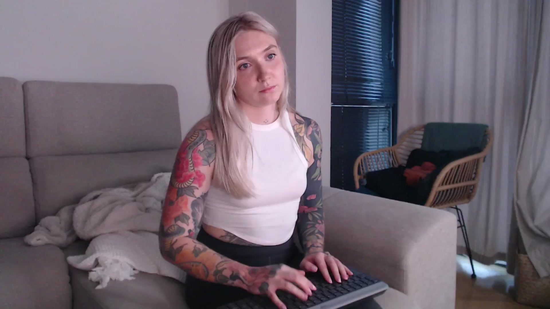 Gallery image thumbnail from Tattoo_bbgirl's myfreecams stream on, 05/02/2025, 19:34 image 18 of 20