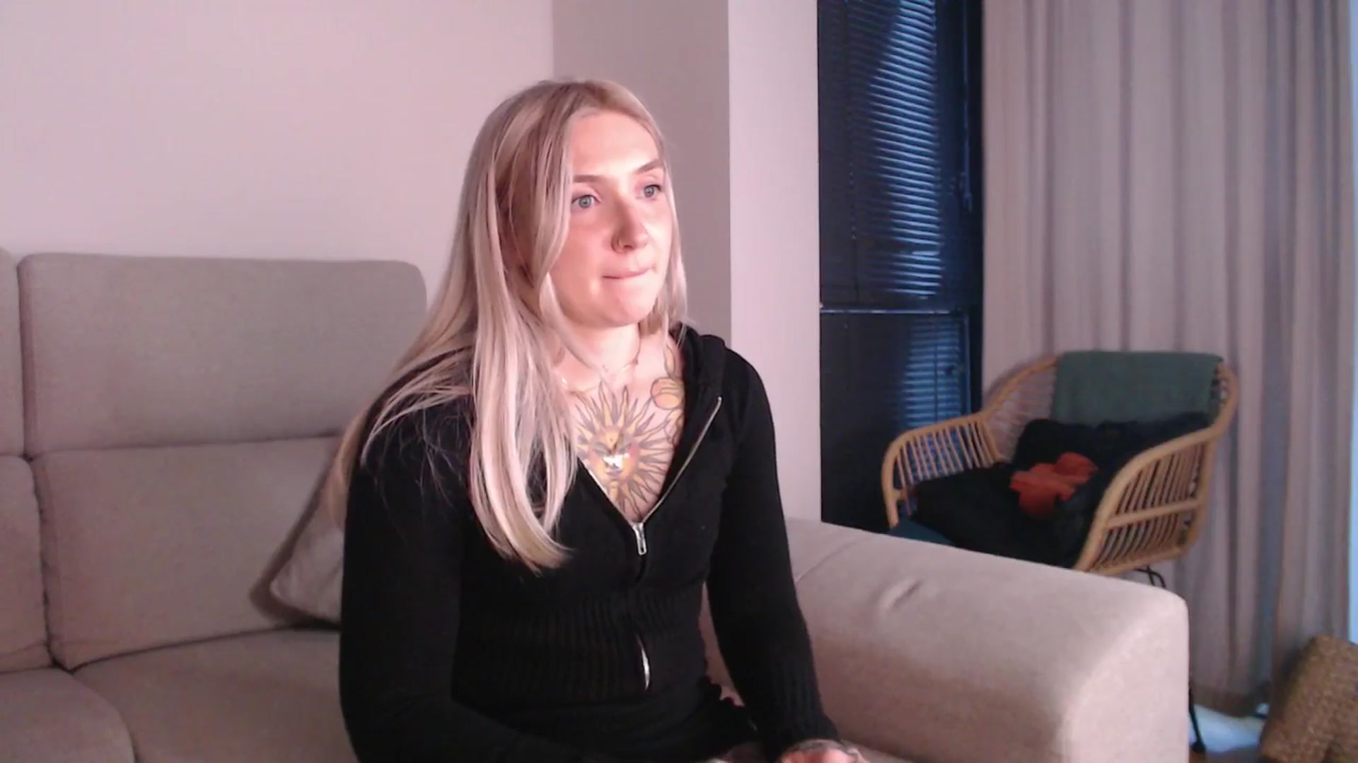 Gallery image thumbnail from Tattoo_bbgirl's myfreecams stream on, 05/03/2025, 19:35 image 16 of 20