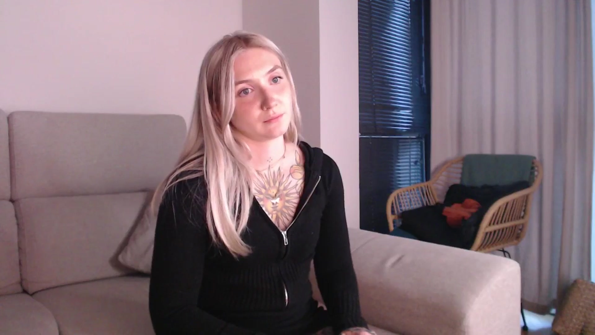 Gallery image thumbnail from Tattoo_bbgirl's myfreecams stream on, 05/03/2025, 19:35 image 14 of 20