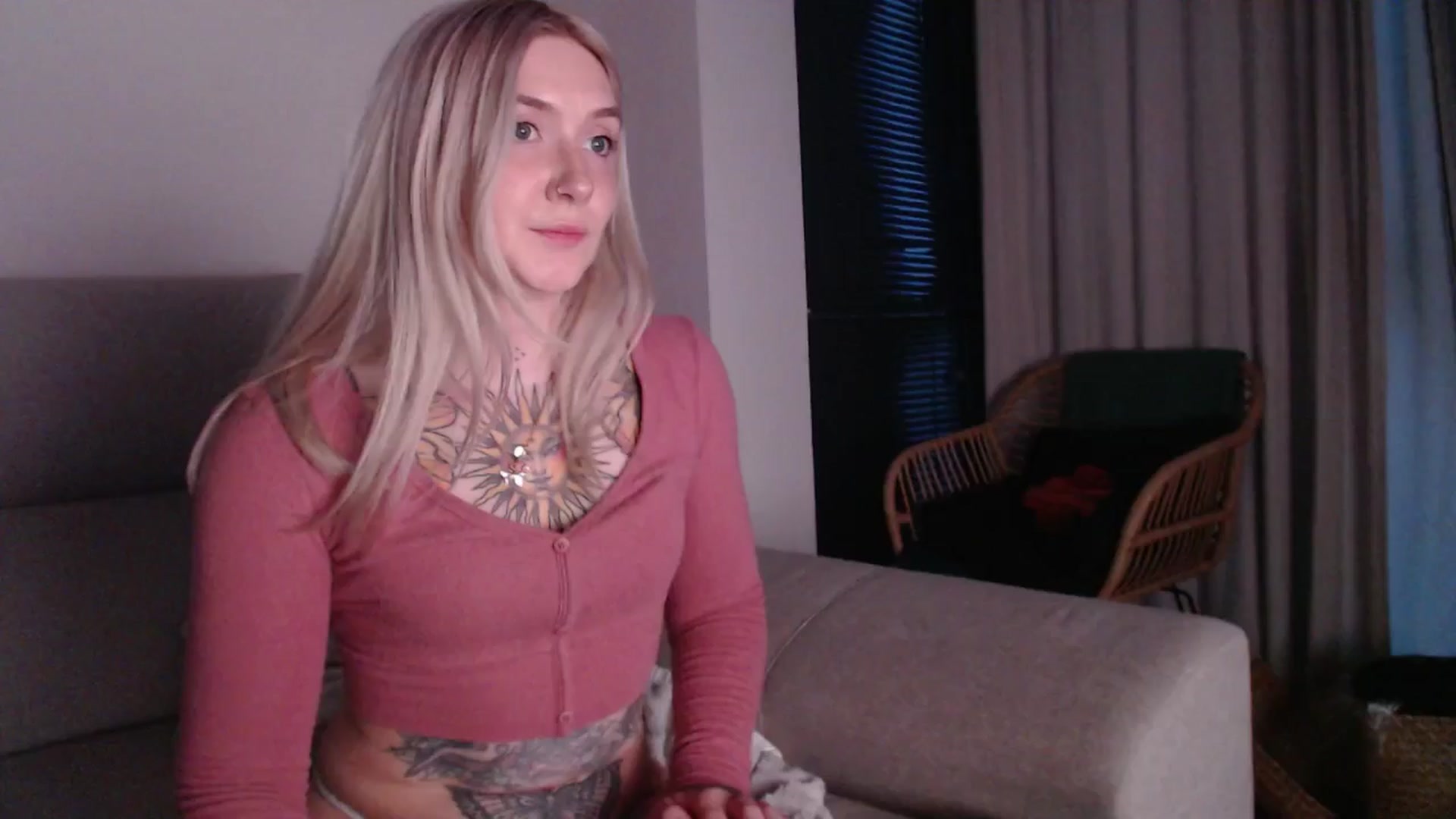 Gallery image thumbnail from Tattoo_bbgirl's myfreecams stream on, 05/06/2025, 19:44 image 16 of 20