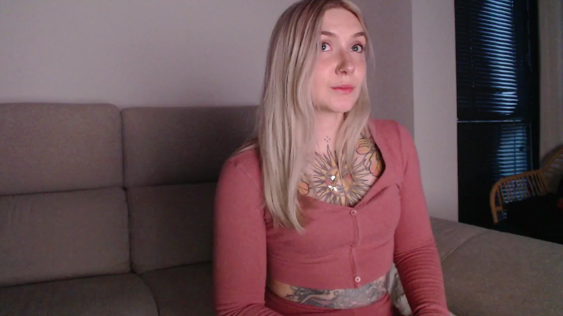 Gallery image thumbnail from Tattoo_bbgirl's myfreecams stream on, 05/06/2025, 19:44 image 10 of 20