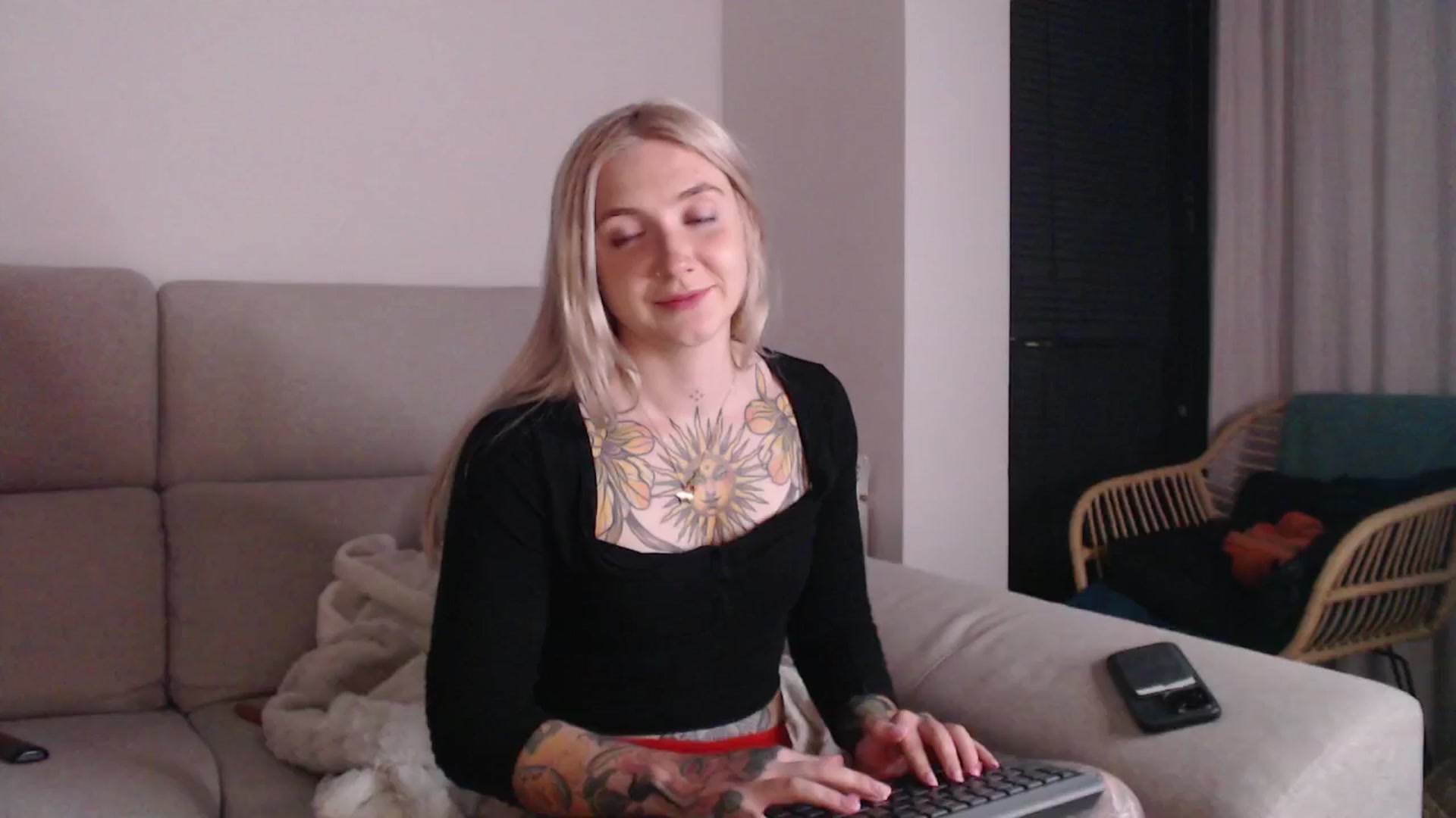 Gallery image thumbnail from Tattoo_bbgirl's myfreecams stream on, 05/07/2025, 22:03 image 17 of 20