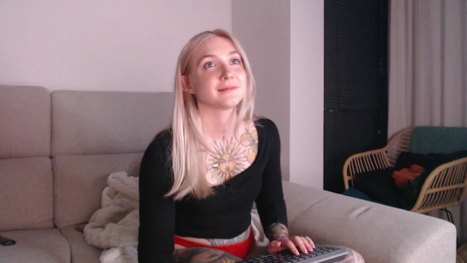 Gallery image thumbnail from Tattoo_bbgirl's myfreecams stream on, 05/07/2025, 22:03 image 16 of 20
