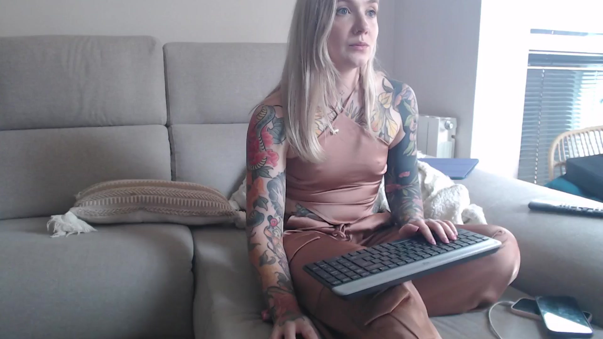 Gallery image thumbnail from Tattoo_bbgirl's myfreecams stream on, 05/08/2025, 17:12 image 1 of 20