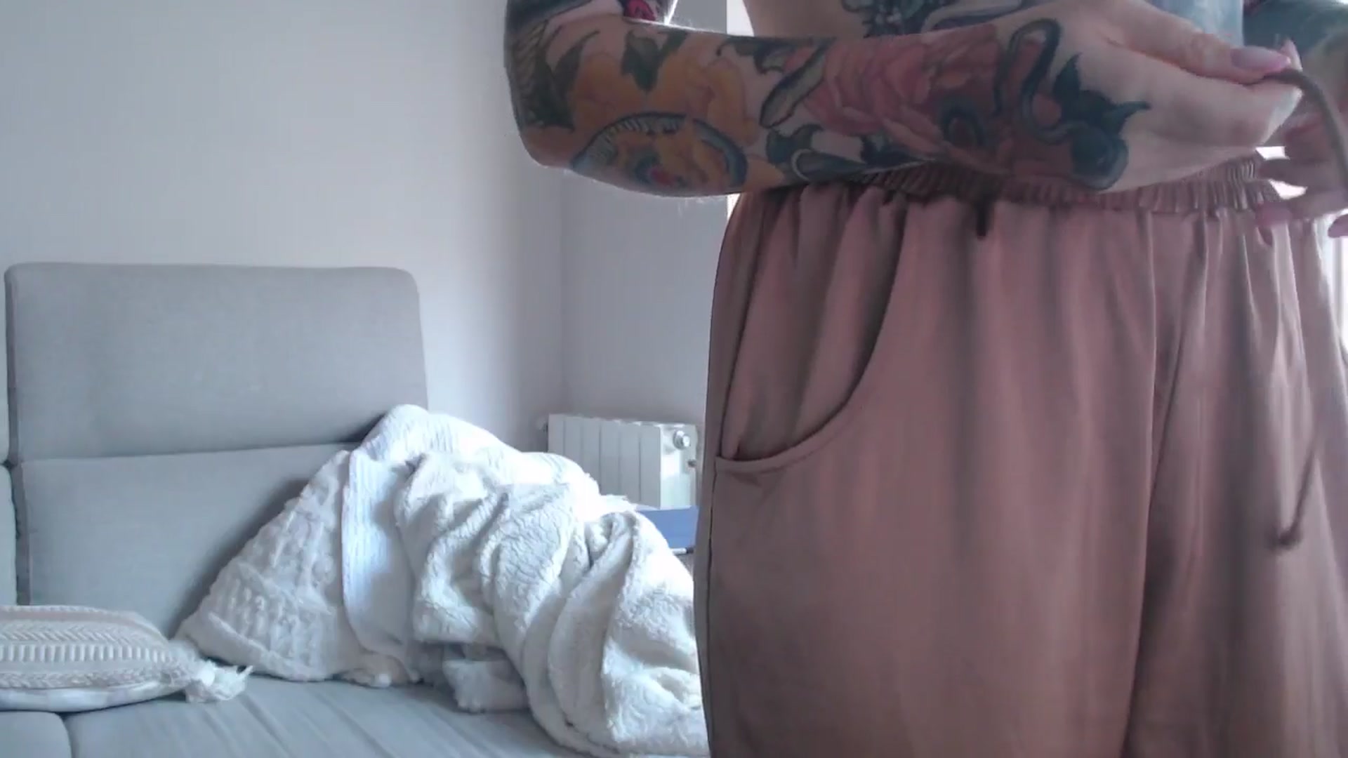 Gallery image thumbnail from Tattoo_bbgirl's myfreecams stream on, 05/08/2025, 17:12 image 20 of 20